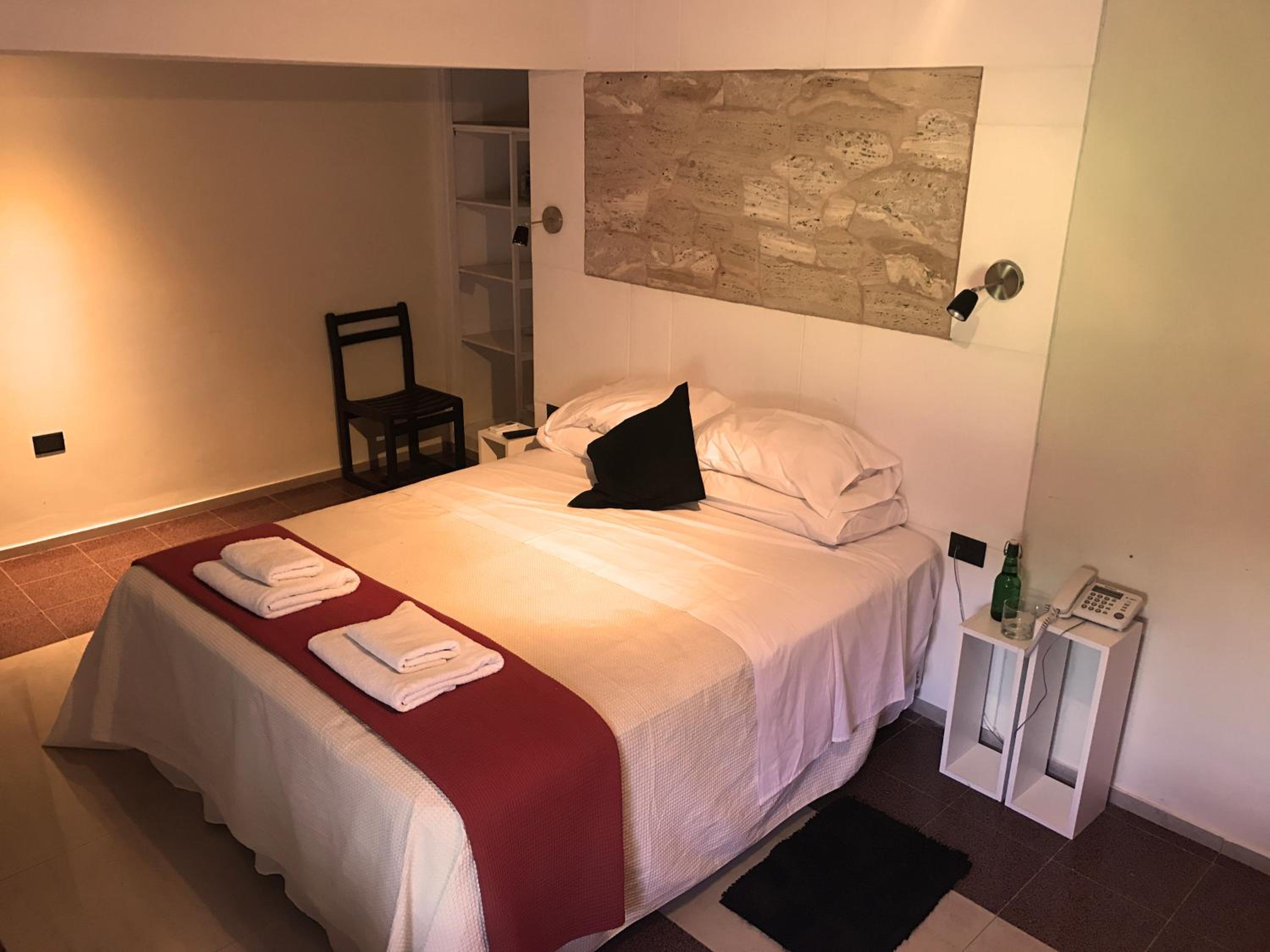 Queen Room with Spa Bath photo 1