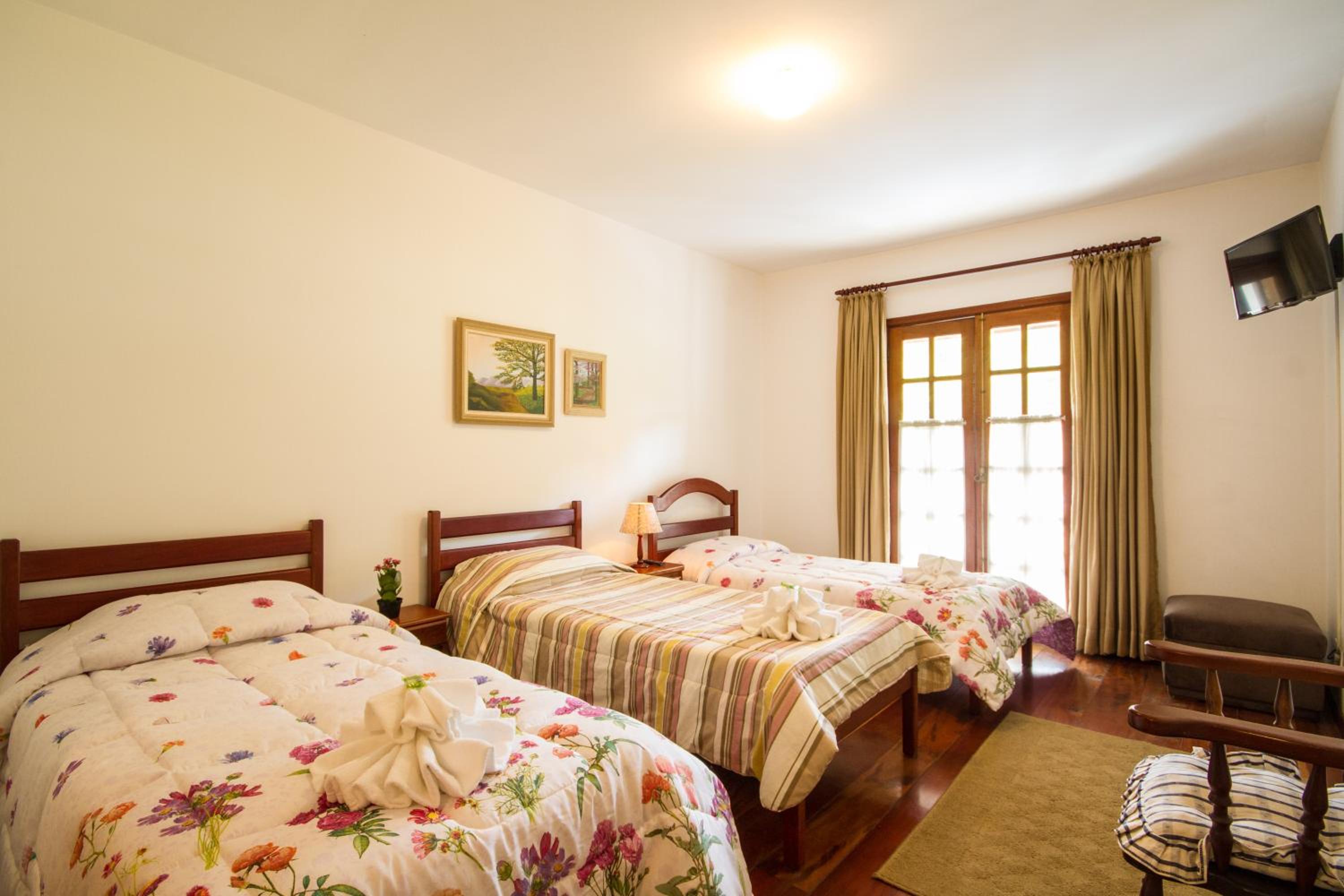Classic Triple Room photo 1
