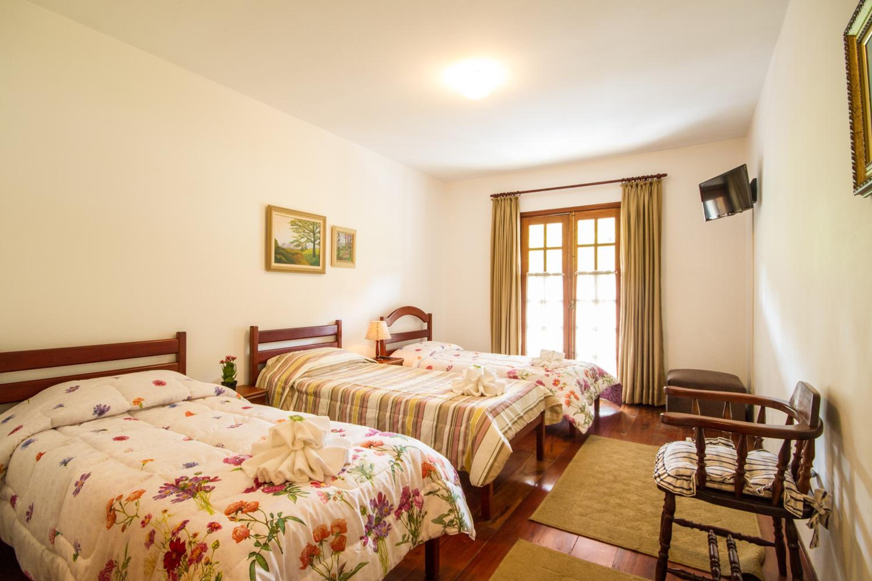Classic Triple Room photo 2