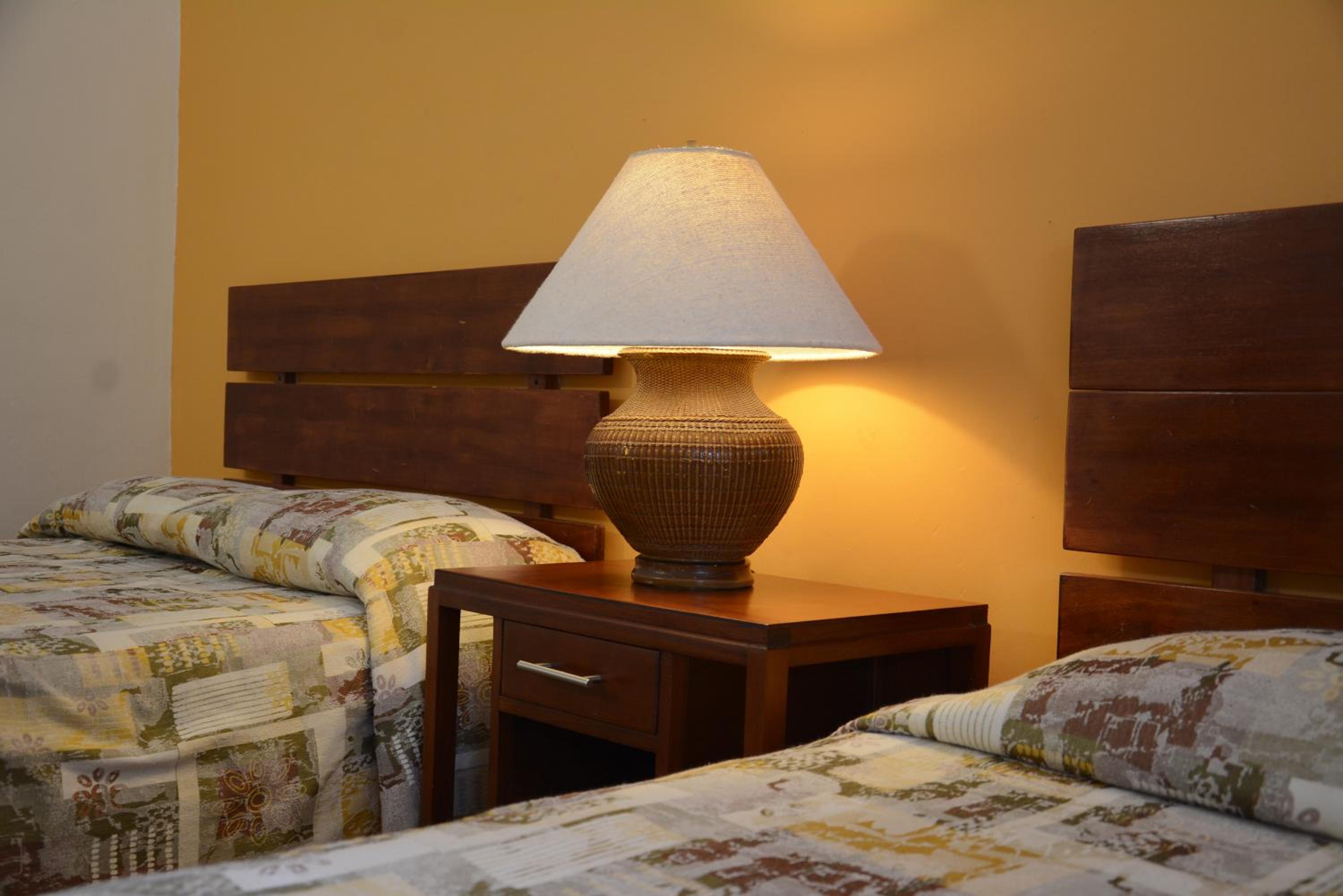 Double Room with Two Double Beds - Photo 4
