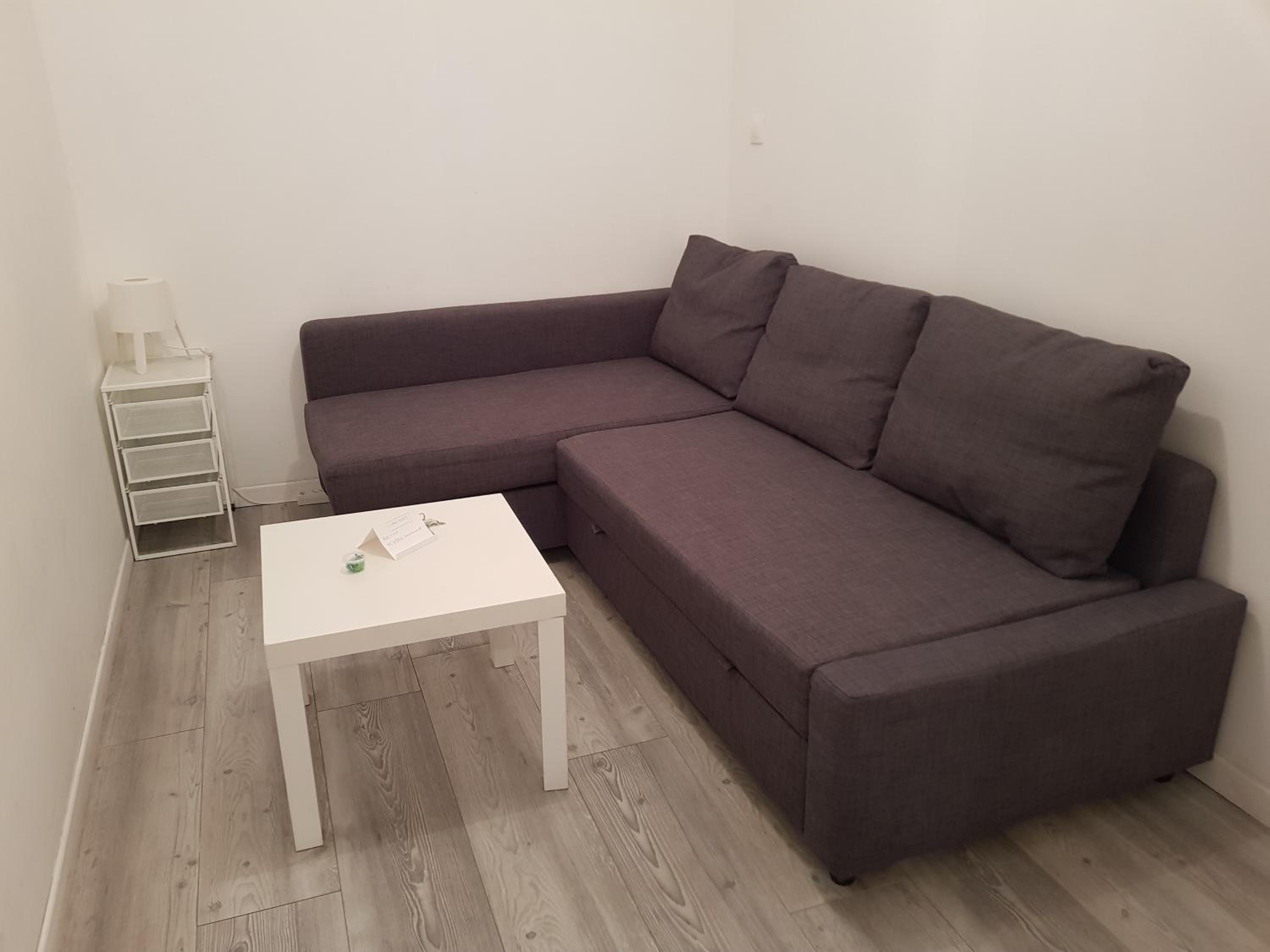 Studio Apartment - Photo 3