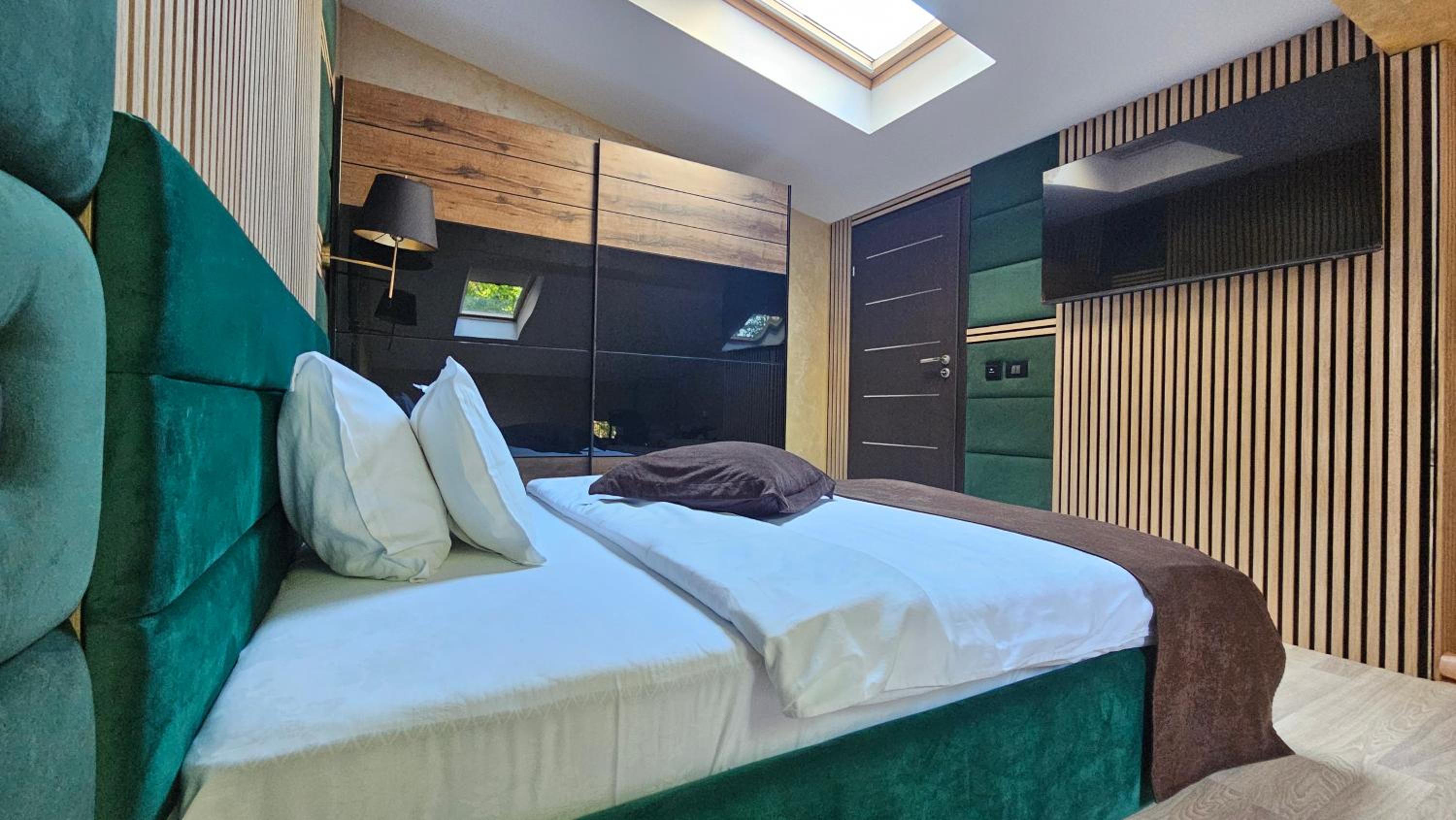 Studio with Sofa Bed