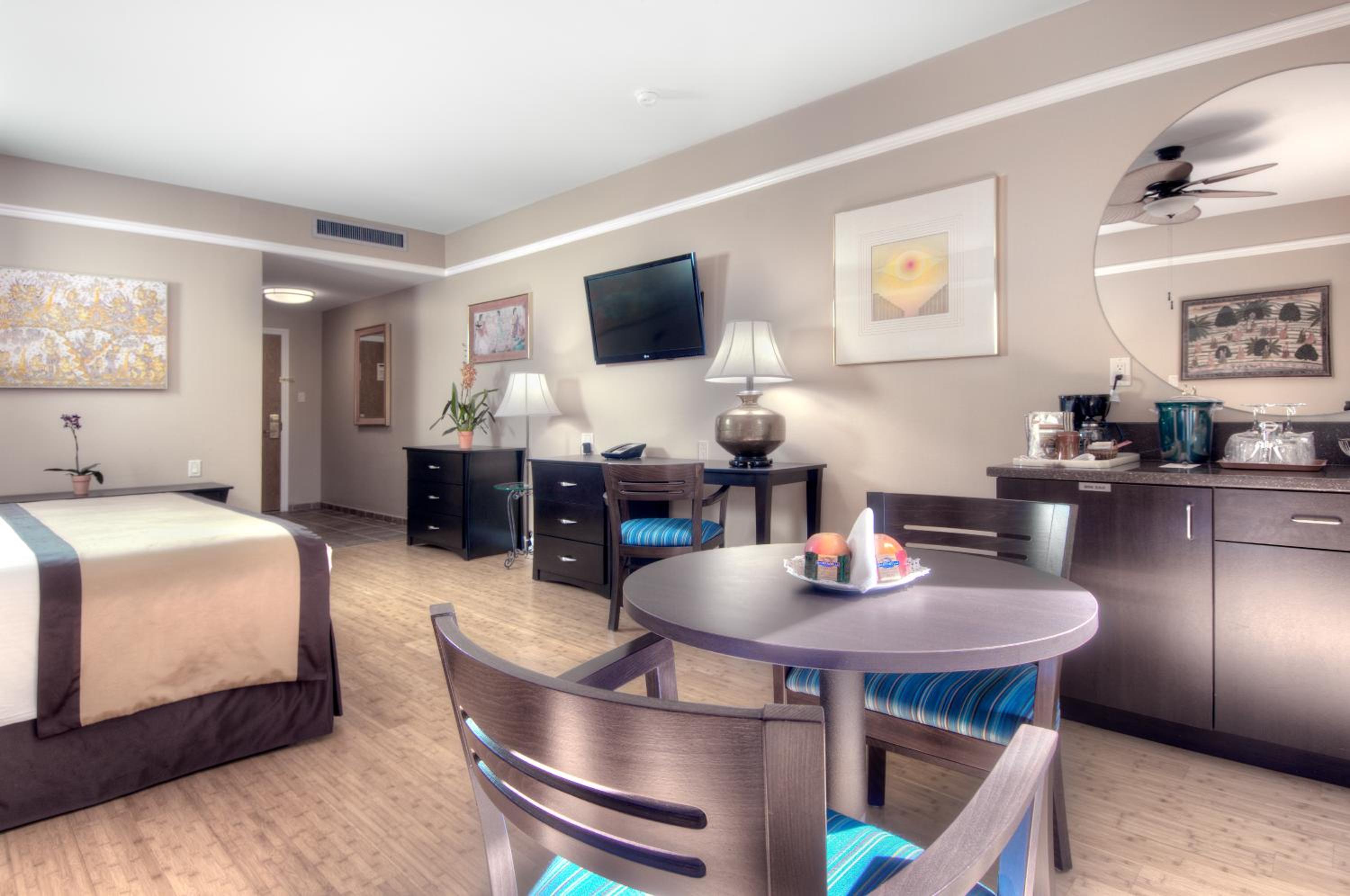 Premier King Room - Photo 4