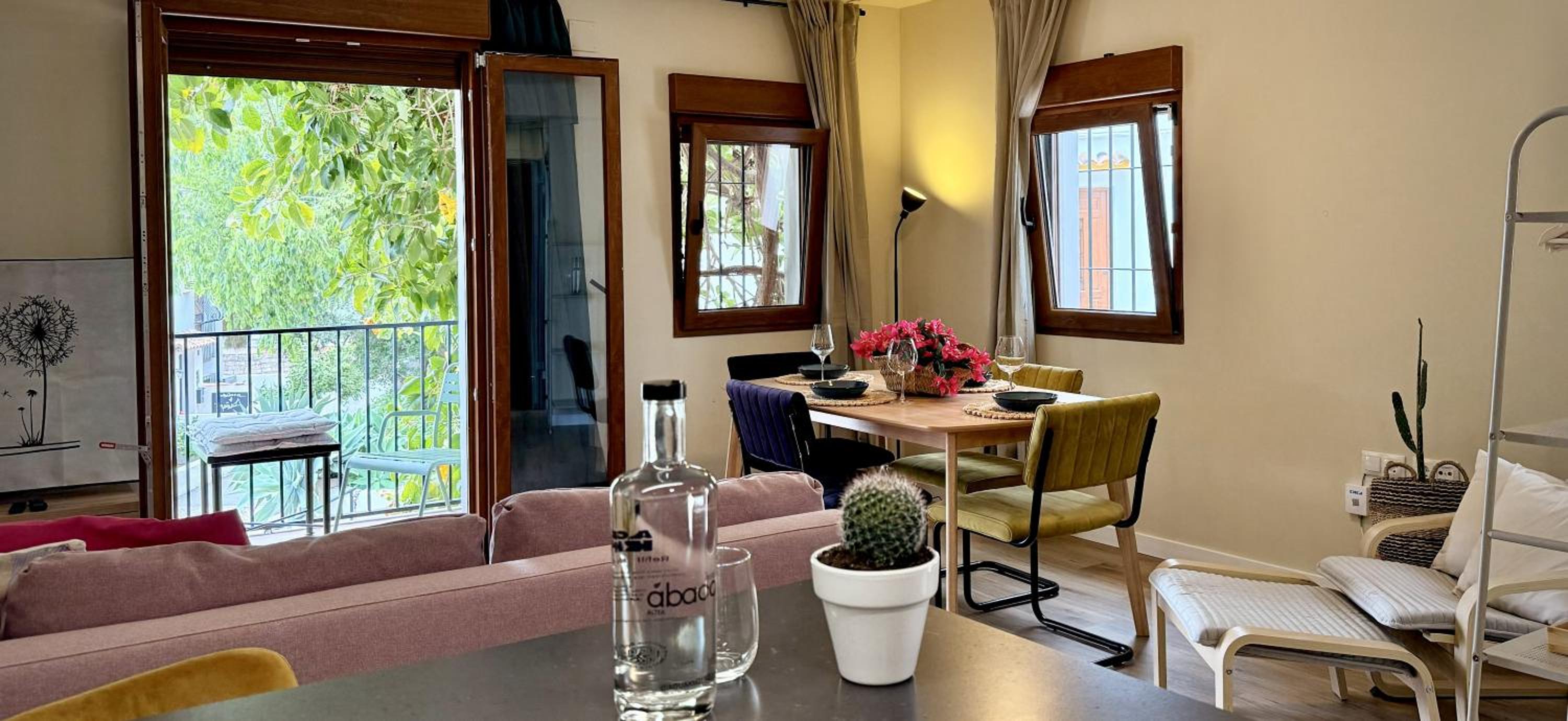 One-Bedroom Apartment with Balcony