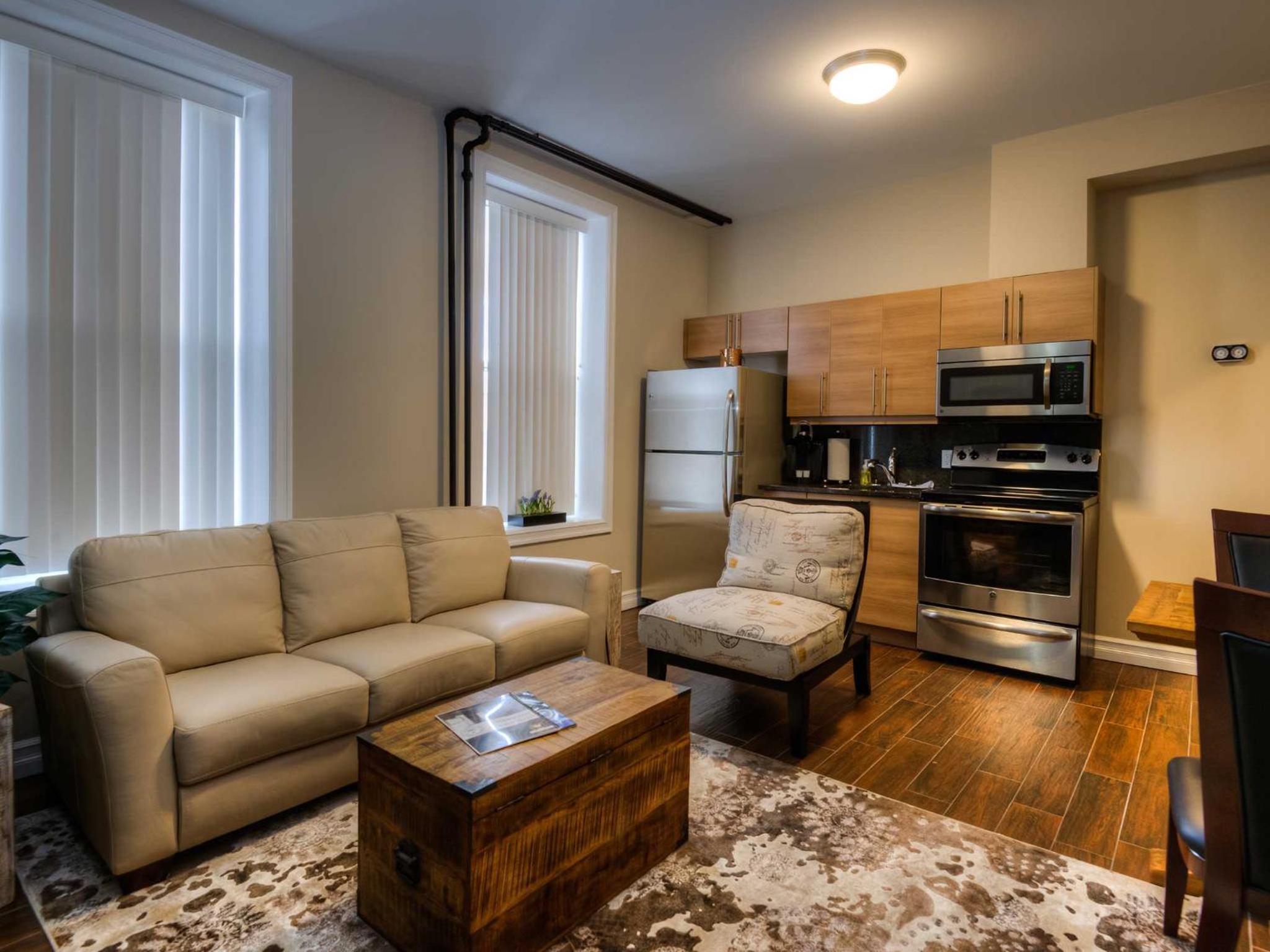 Two-Bedroom Premium Suite photo 2