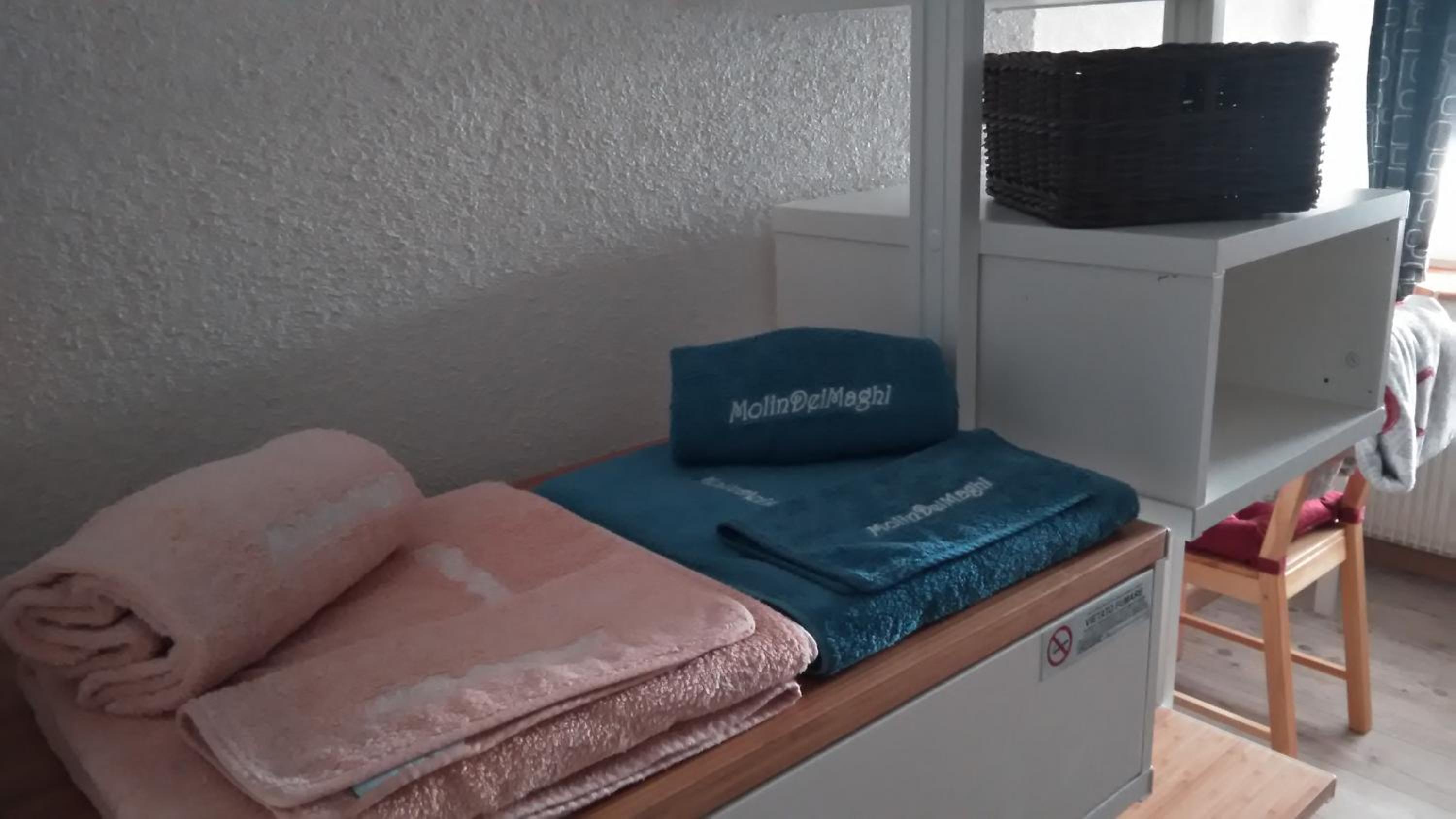 Double Room with Private Bathroom - Photo 2