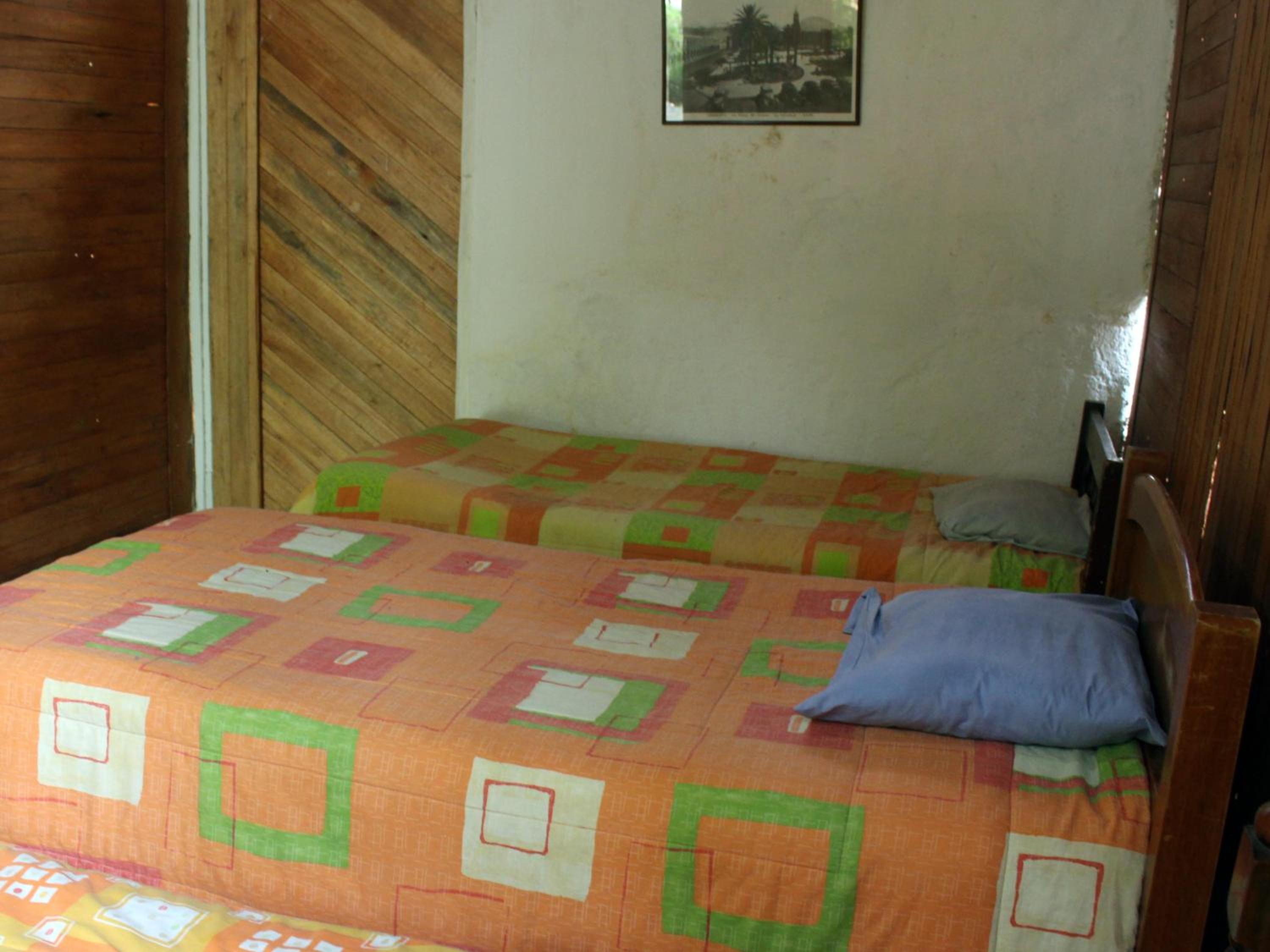 Twin Room with Private Bathroom photo 3