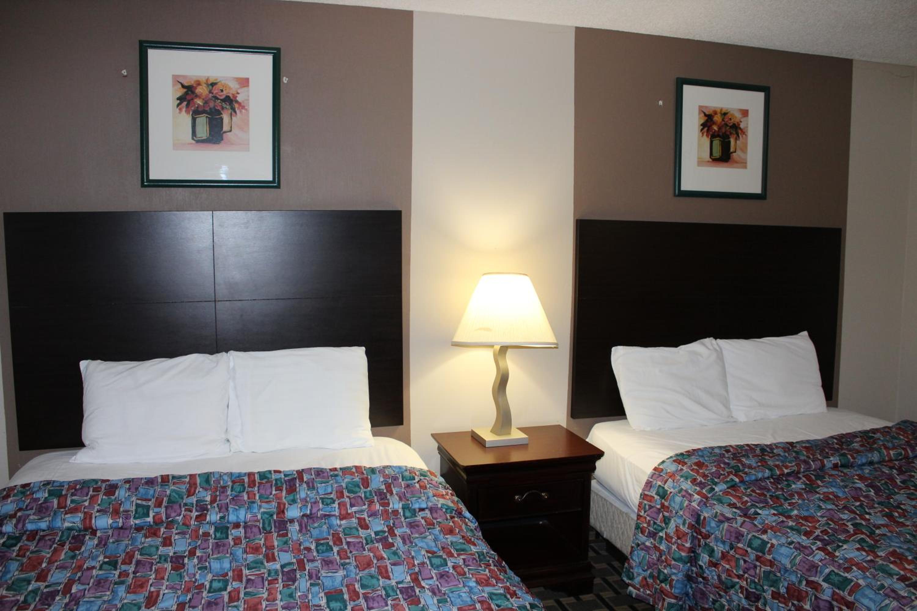 Double Room with Two Double Beds - Non-Smoking - Photo 1