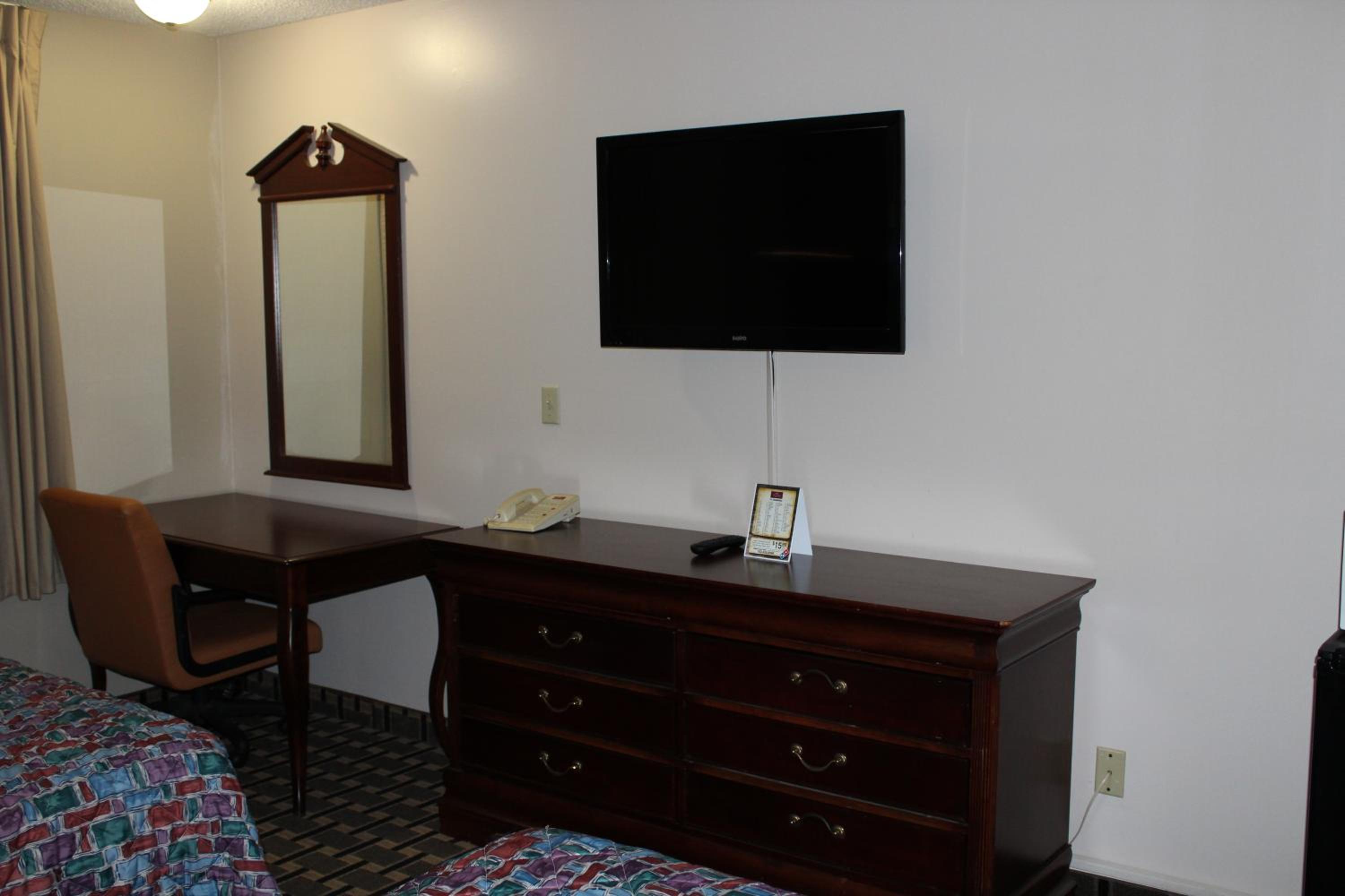 Double Room with Two Double Beds - Non-Smoking - Photo 10