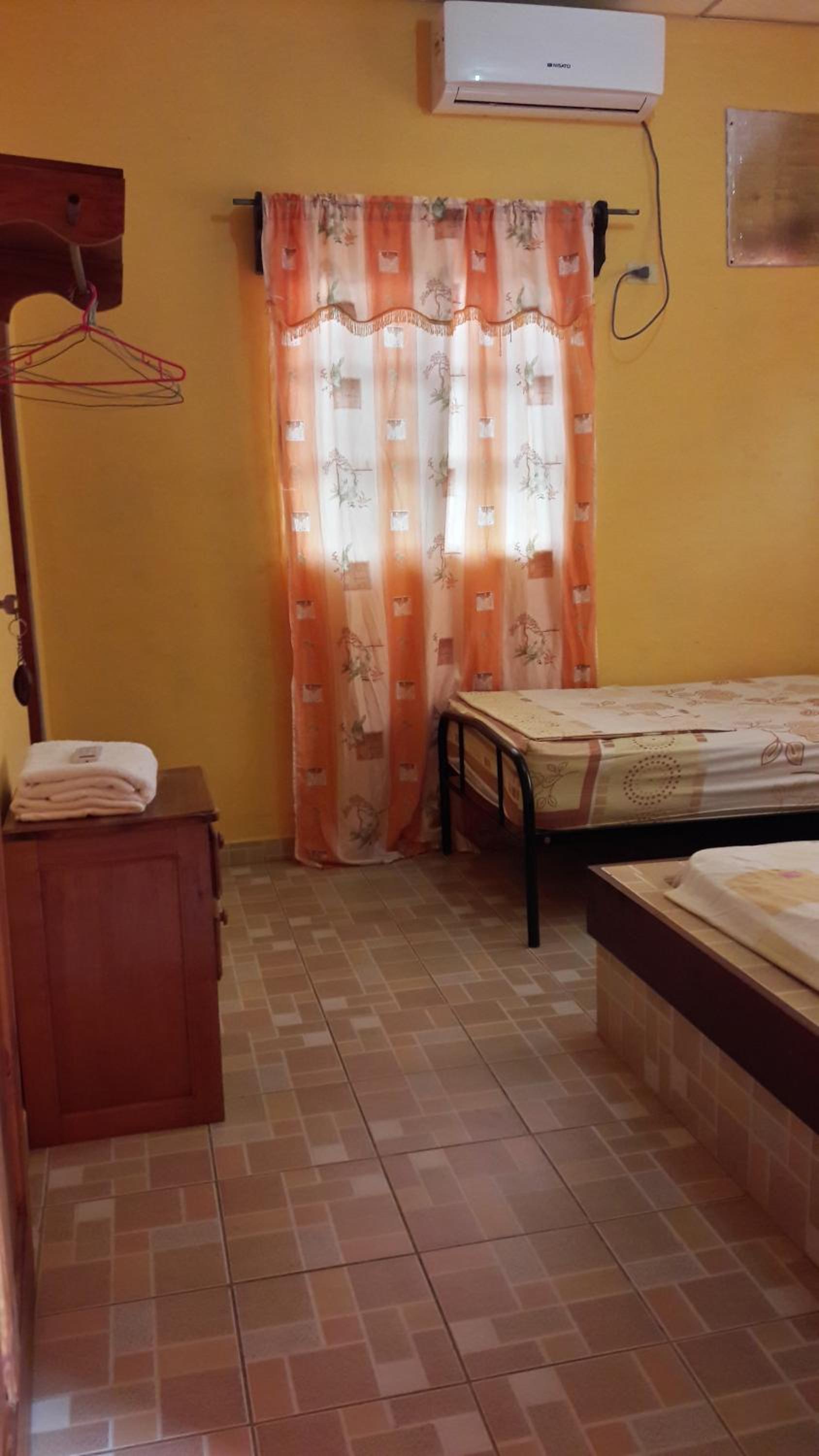 Basic Triple Room photo 2