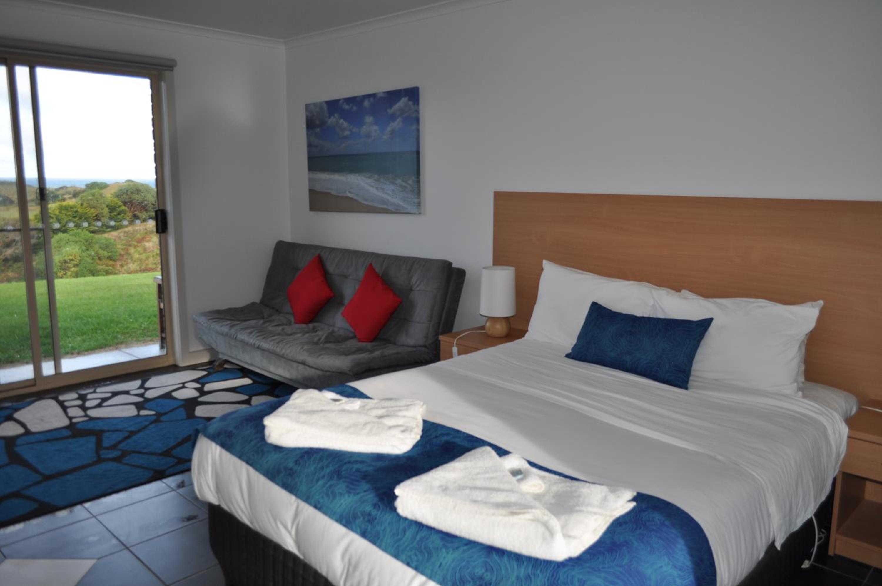 Deluxe Motel Room photo 3
