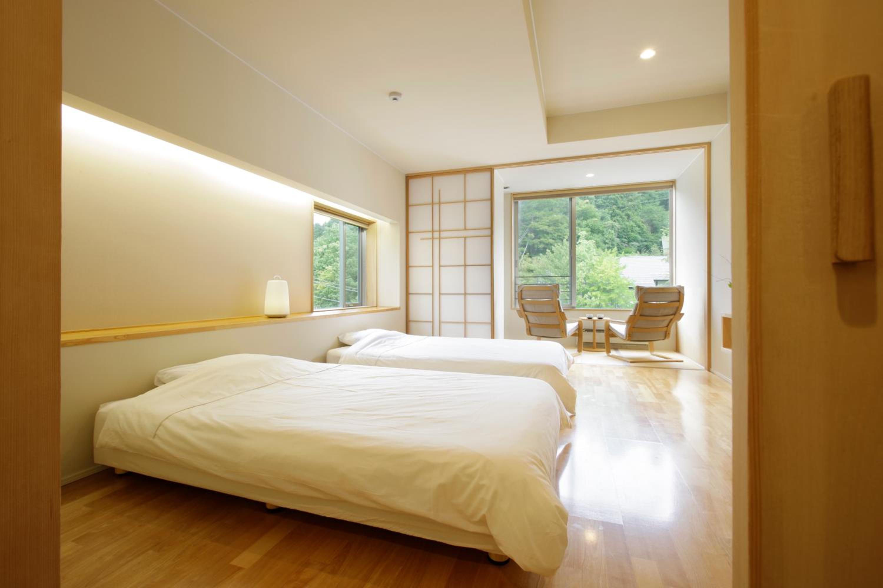 Twin Room with Bathroom photo 1