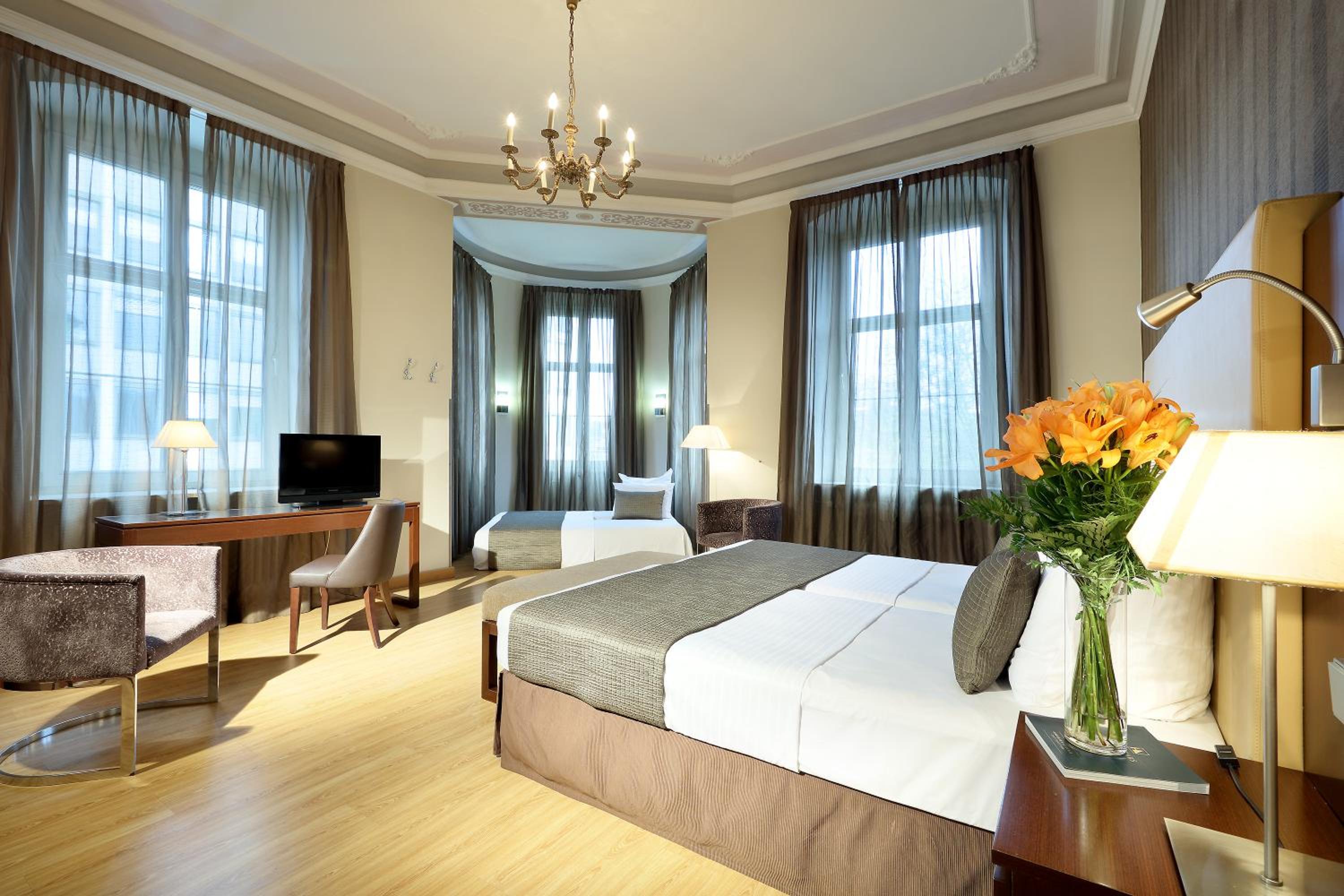 Junior Suite - Photo 6