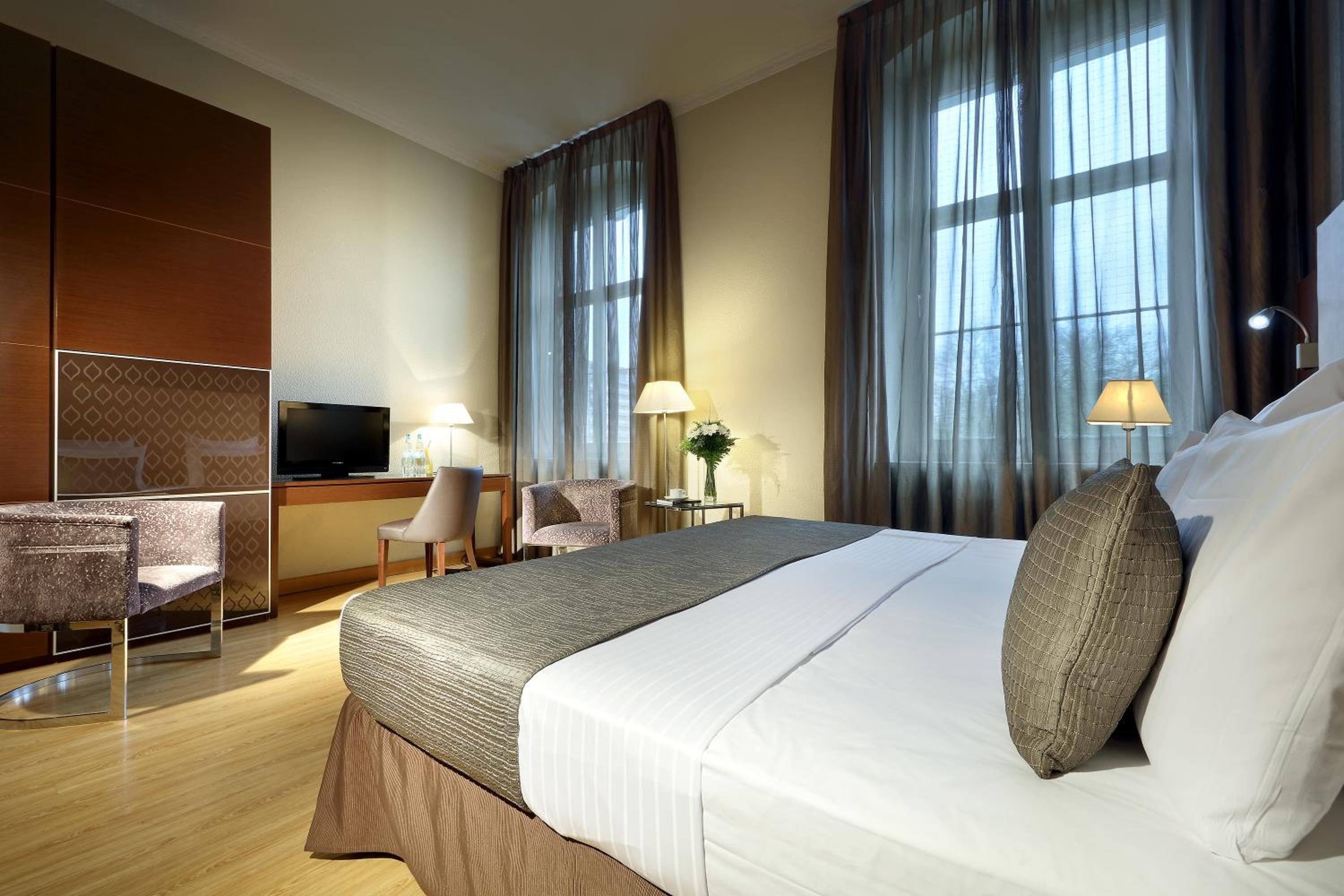 Standard Double Room - Photo 5