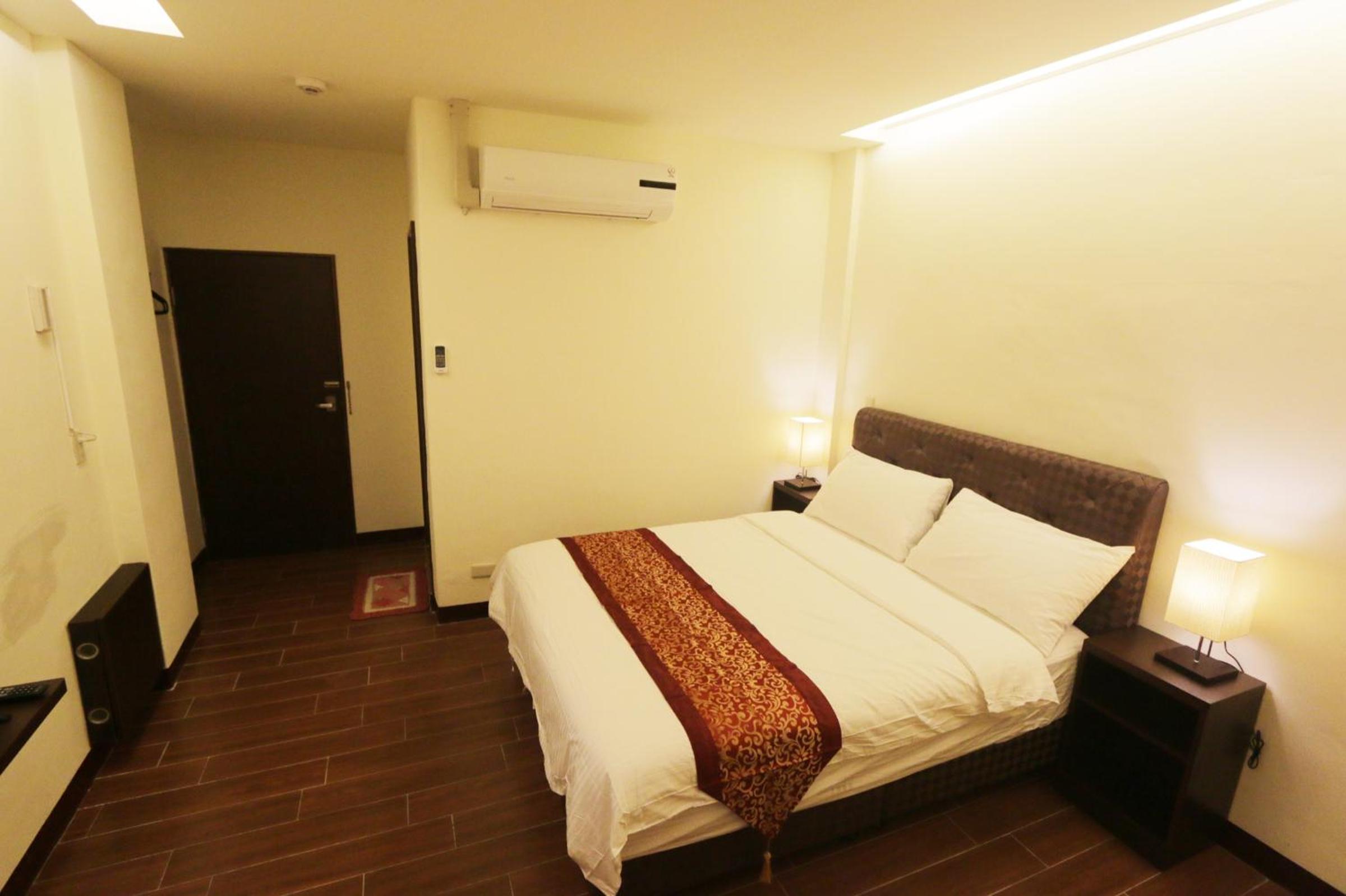 Standard Double Room photo 3