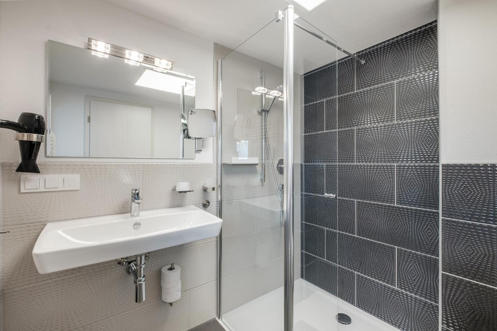 763-12 Doppelzimmer Komfort - Photo 2