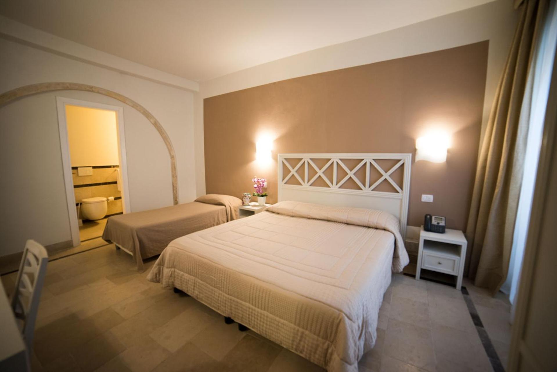Superior Double Room - Photo 7