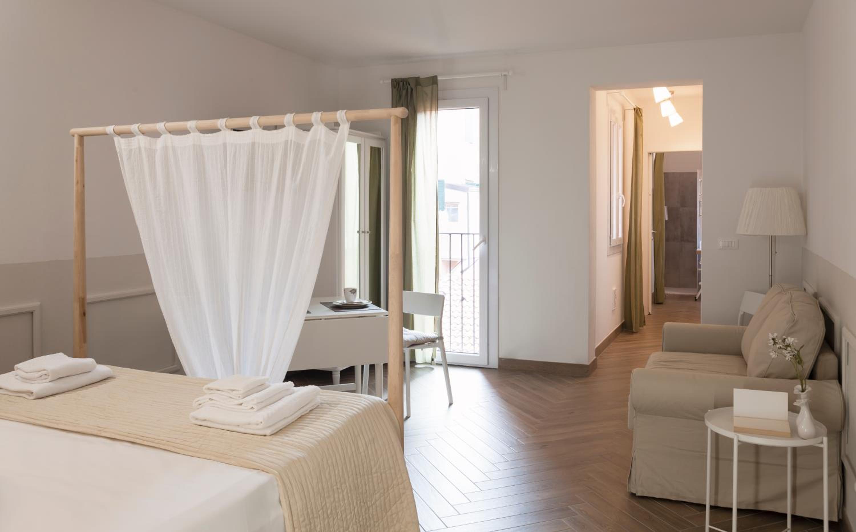 Deluxe Double Room - Photo 1