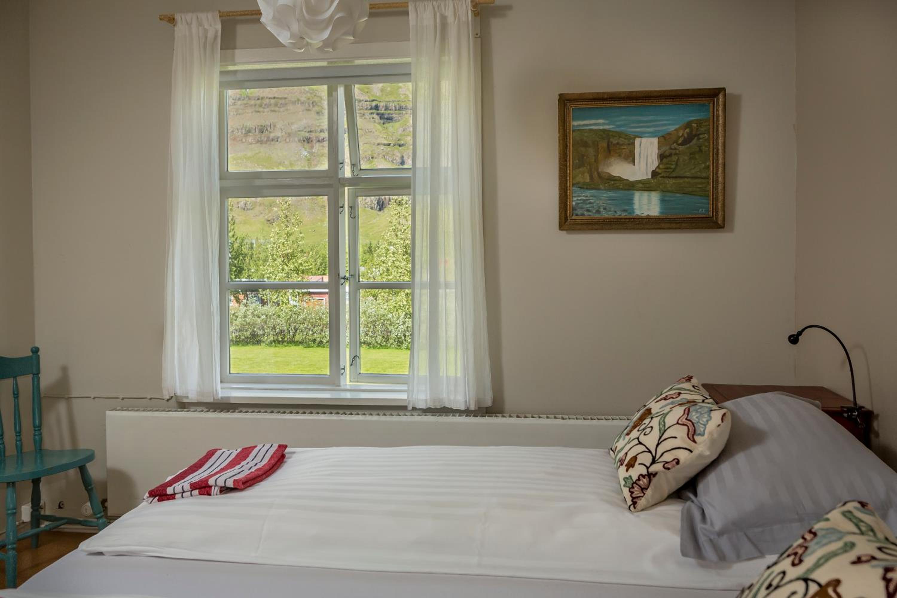 Double Room with Shared Bathroom photo 3