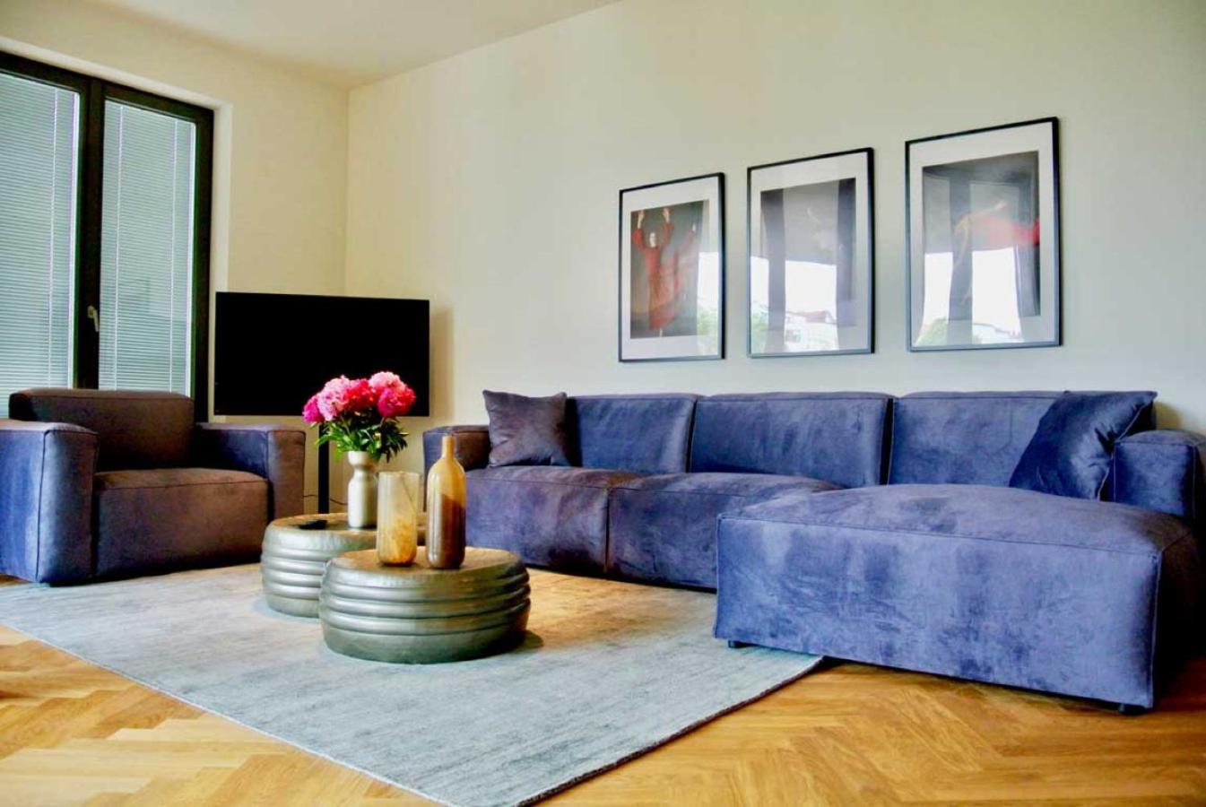 Three-Bedroom Apartment photo 3