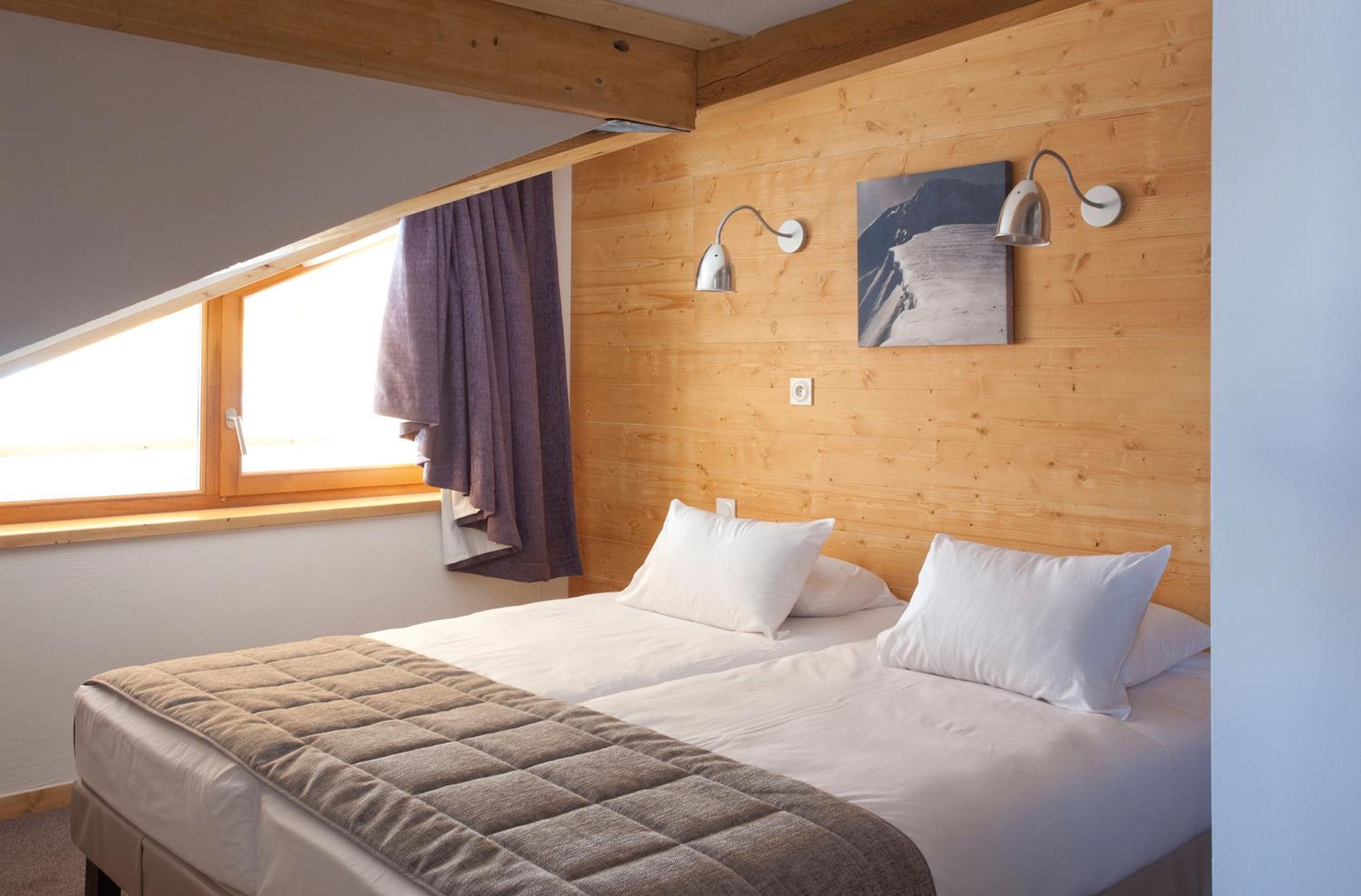 One-Bedroom Apartment (4 Adults)