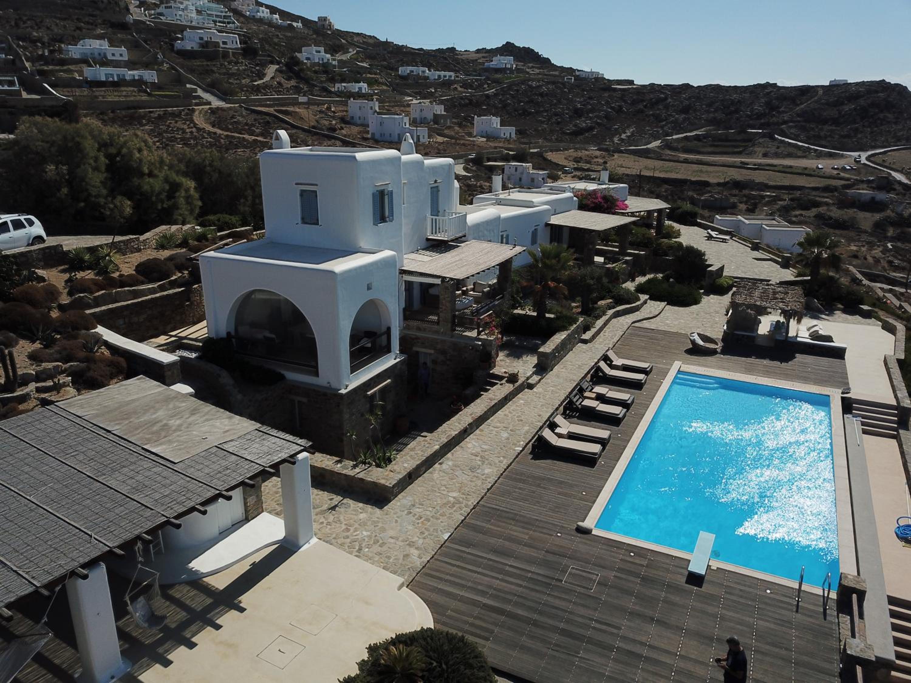 Villa with Private Pool photo 3