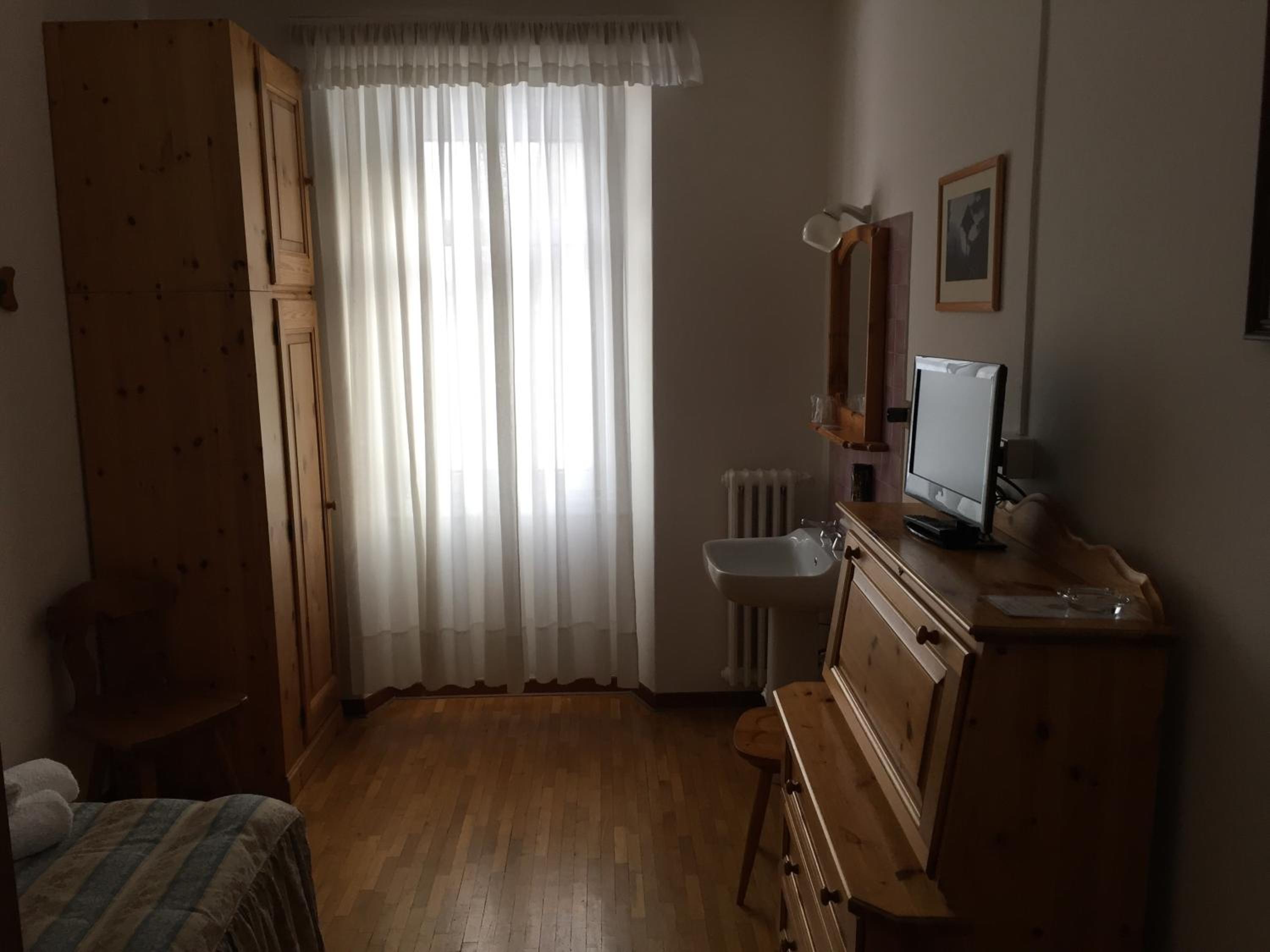 Single Room with Bathroom