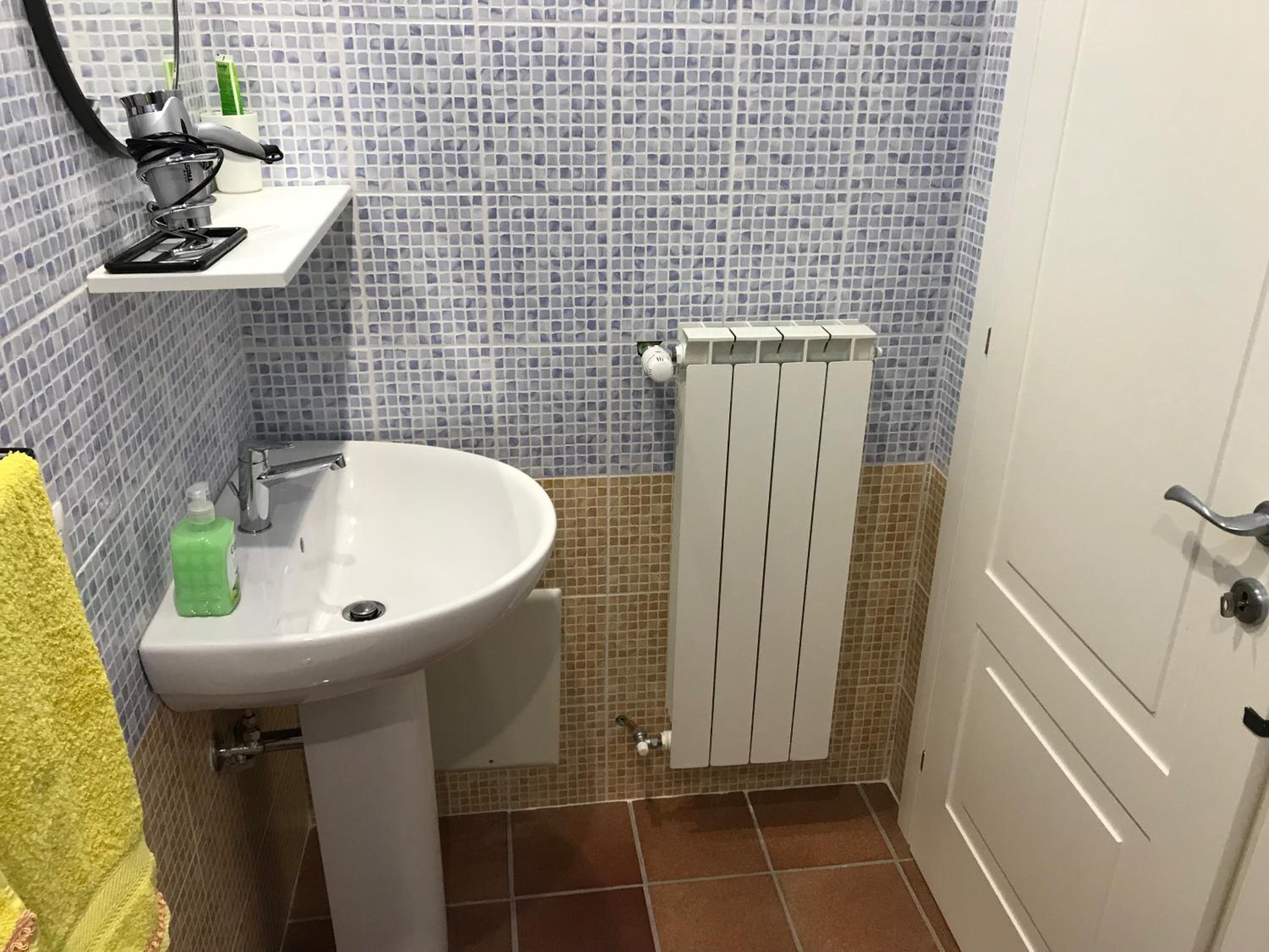 Double Room with Private Bathroom photo 3