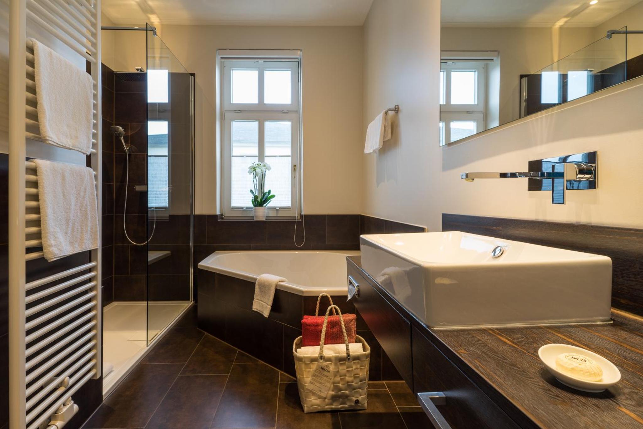 Deluxe Double Room - Promenade thumbnail 5
