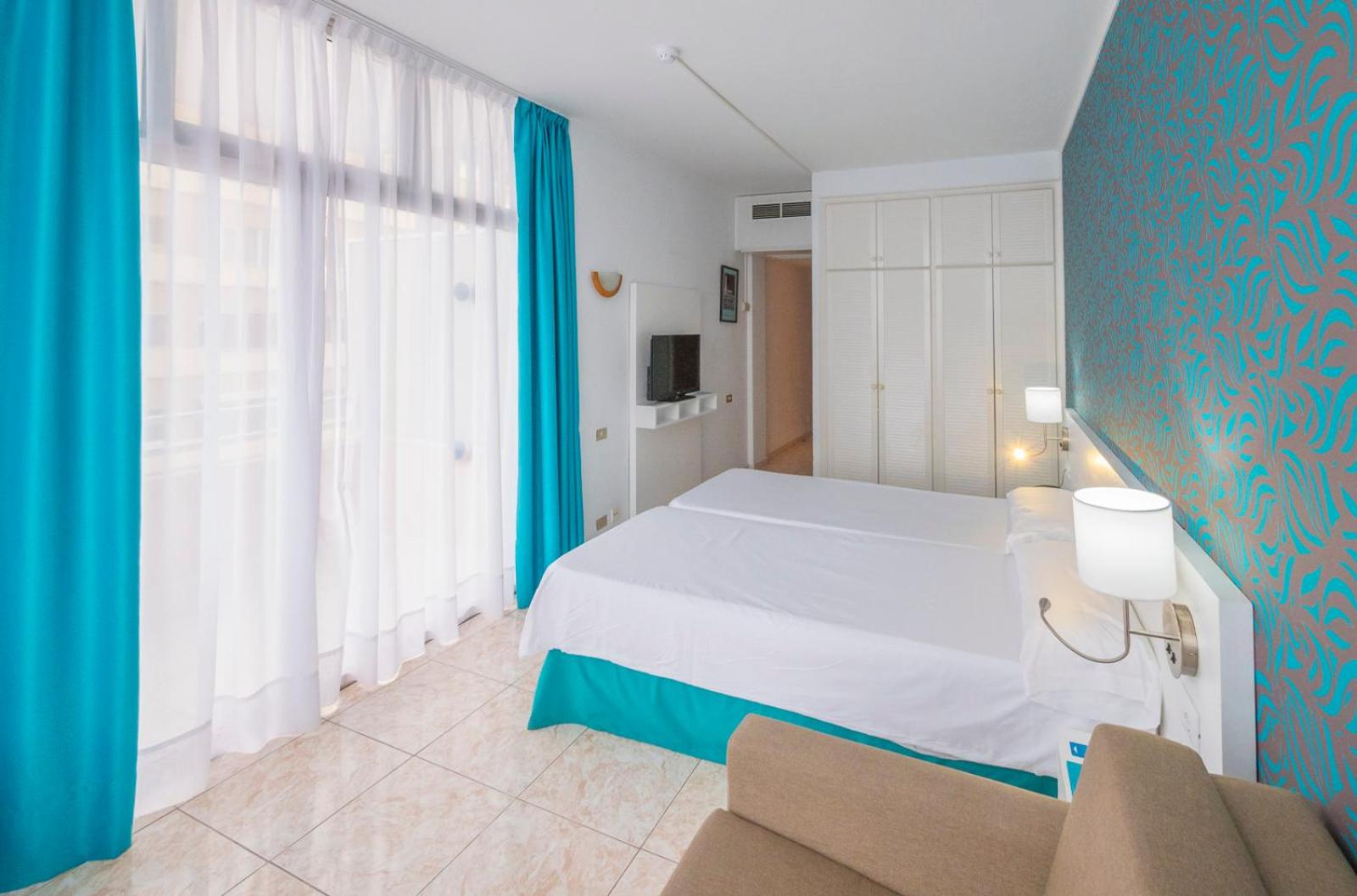 Standard Triple Room - Photo 5