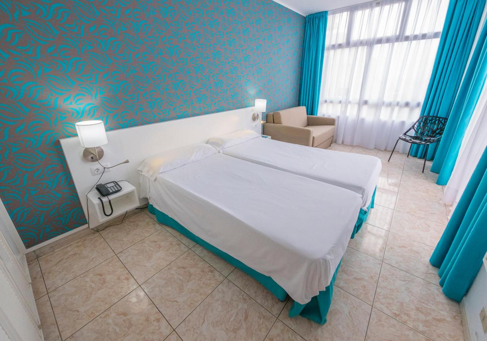 Standard Triple Room - Photo 3