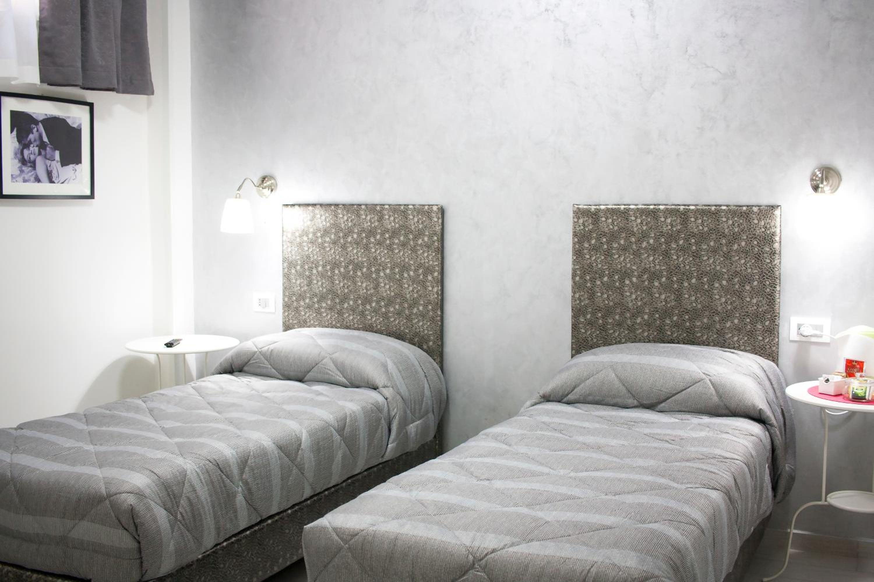 Deluxe Double or Twin Room - Photo 1