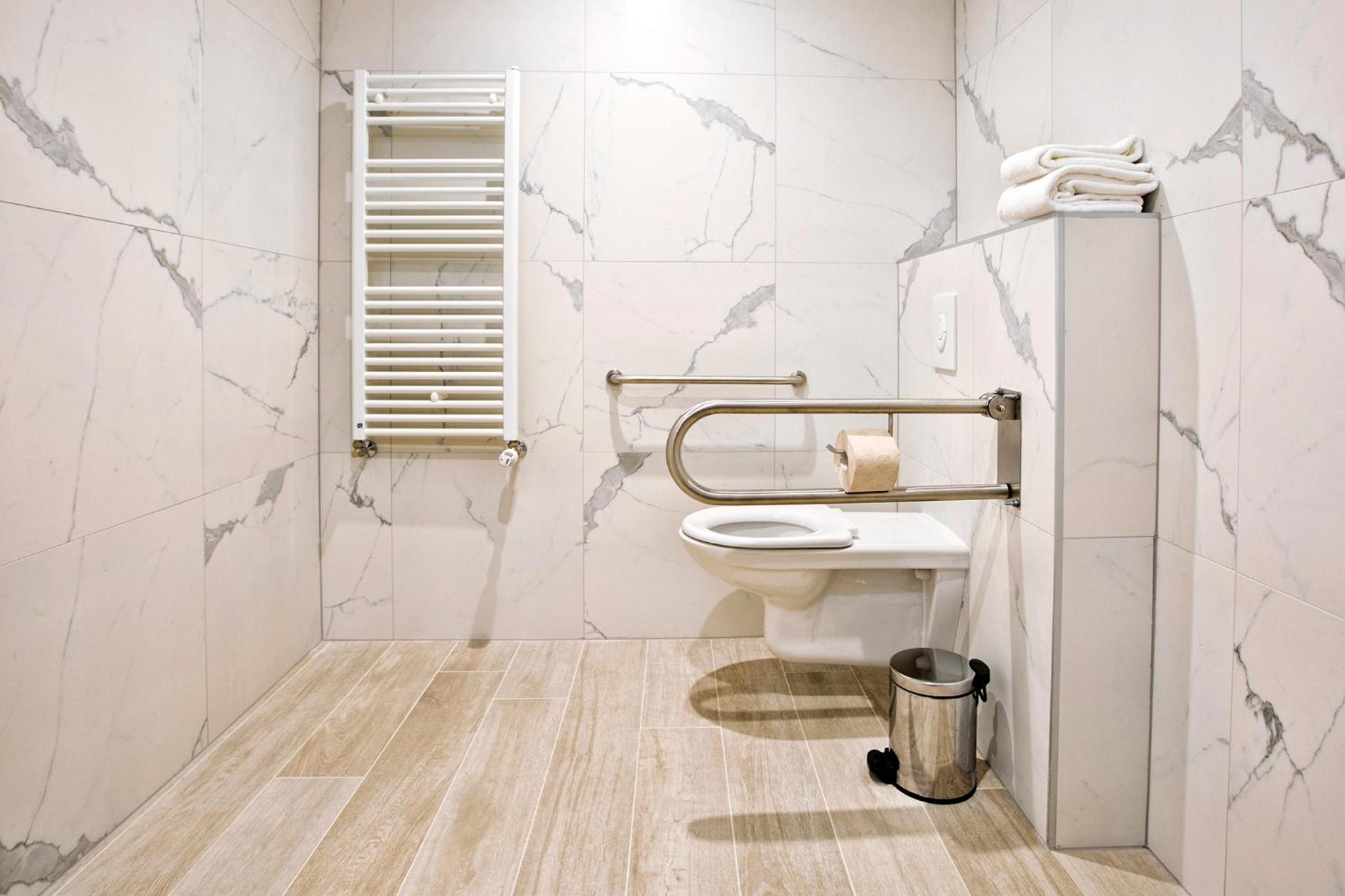 Classic Single Room with Disabled Access photo 3