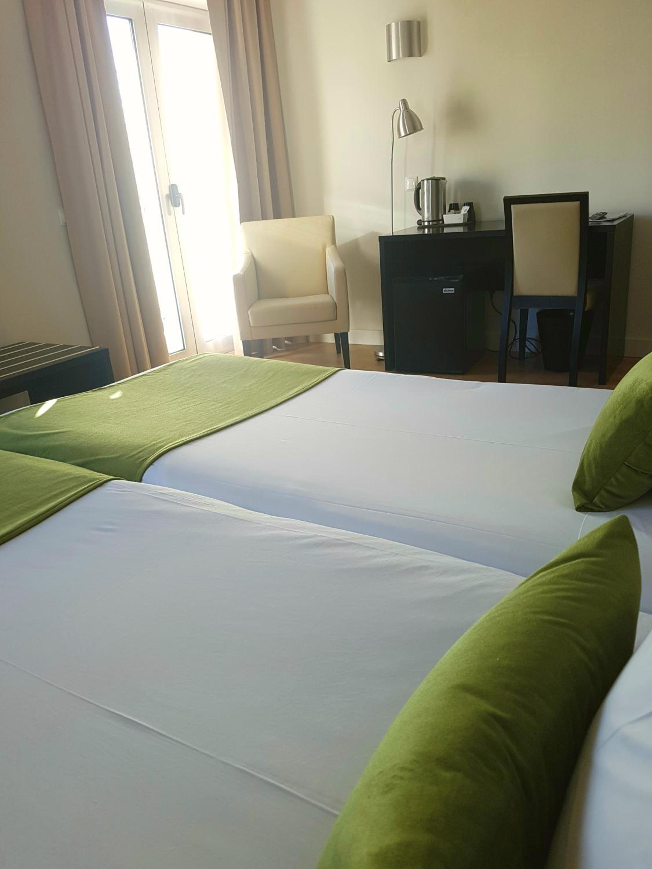 Superior Double or Twin Room with Balcony - Photo 6