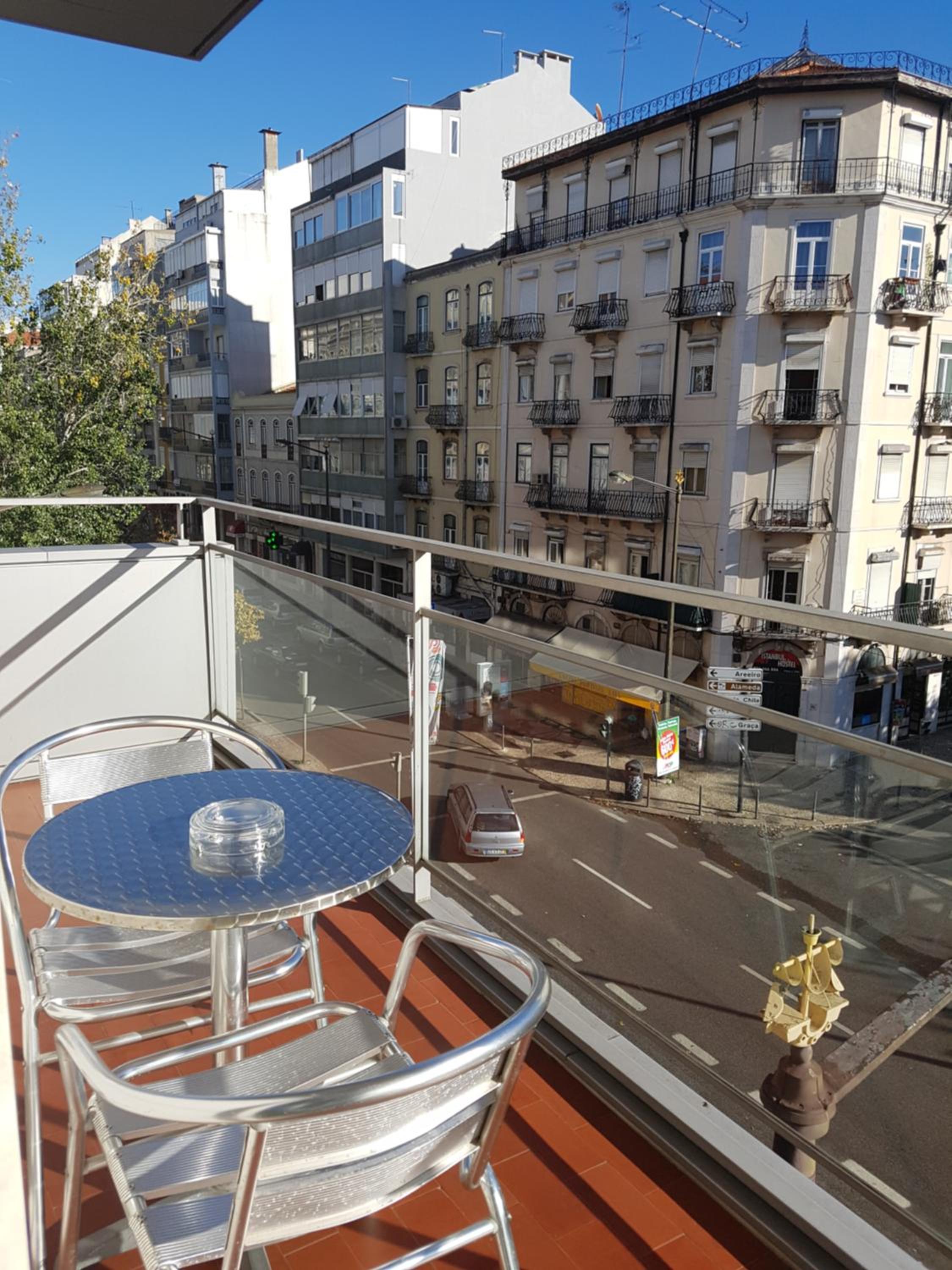 Superior Double or Twin Room with Balcony - Photo 4