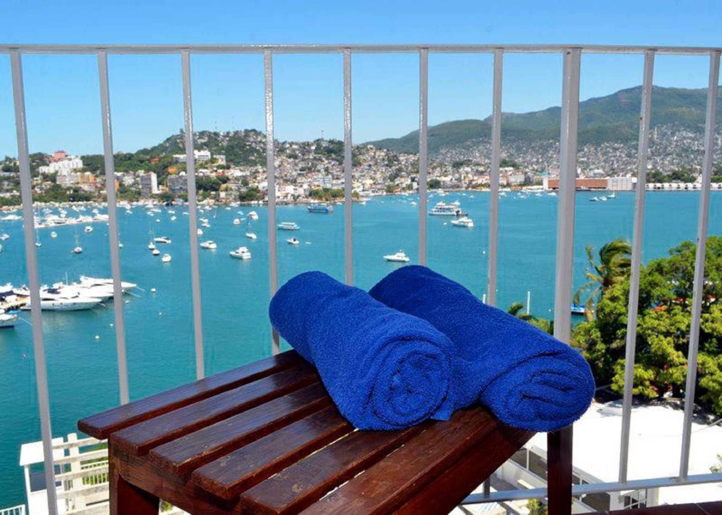 Double Room with Two Double Beds and Ocean View - Photo 5