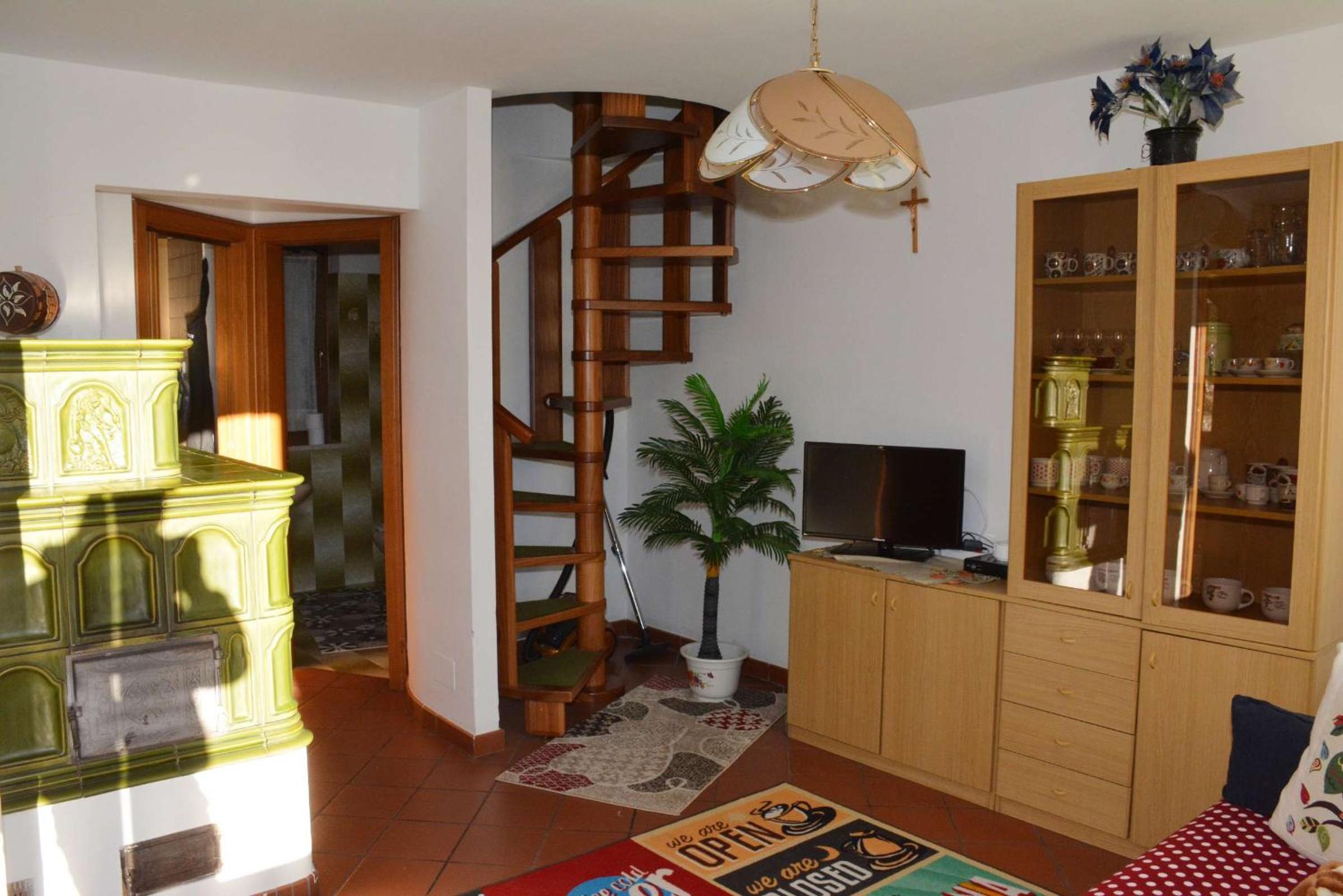 Apartment with Balcony - Split Level