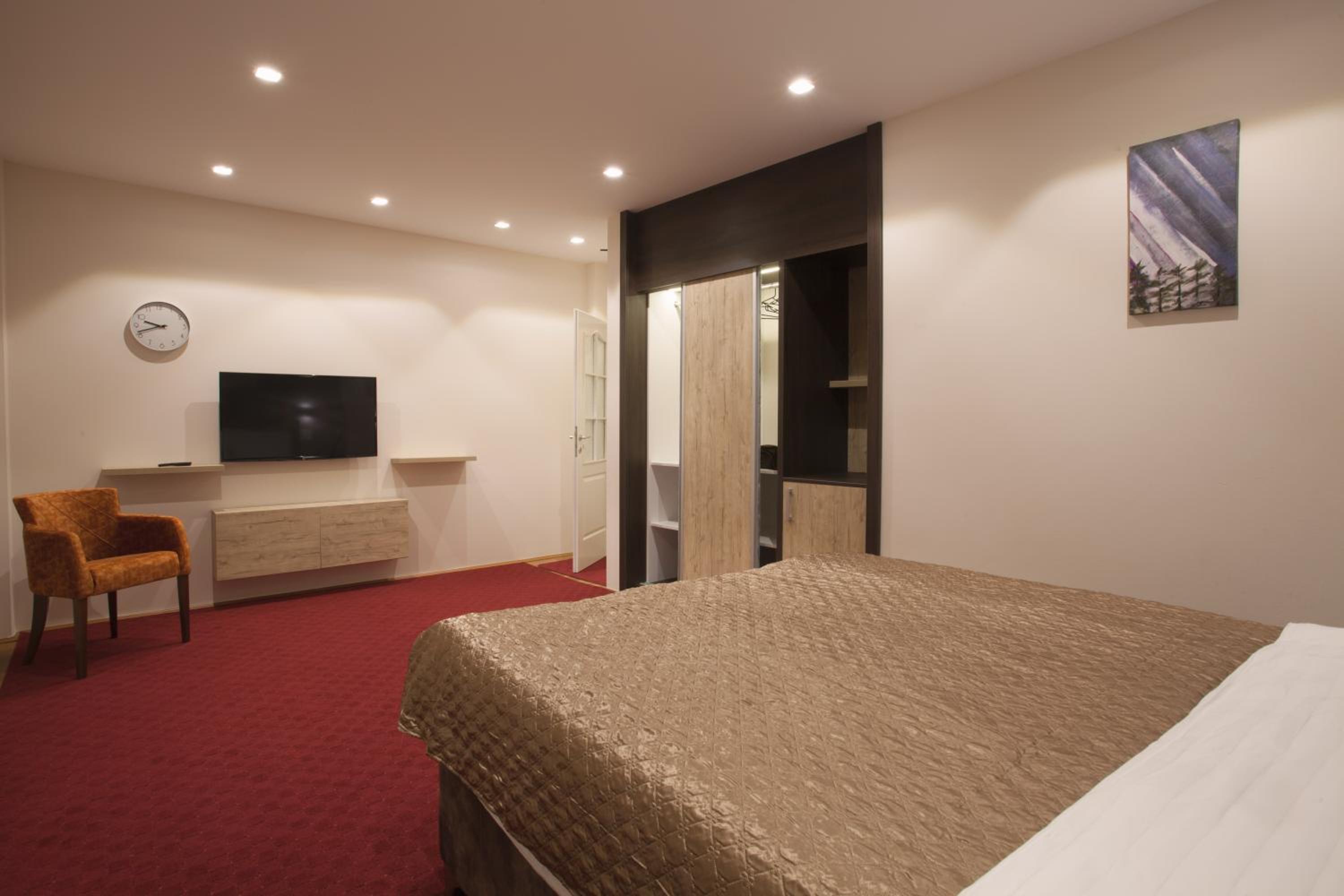 Double Room photo 2