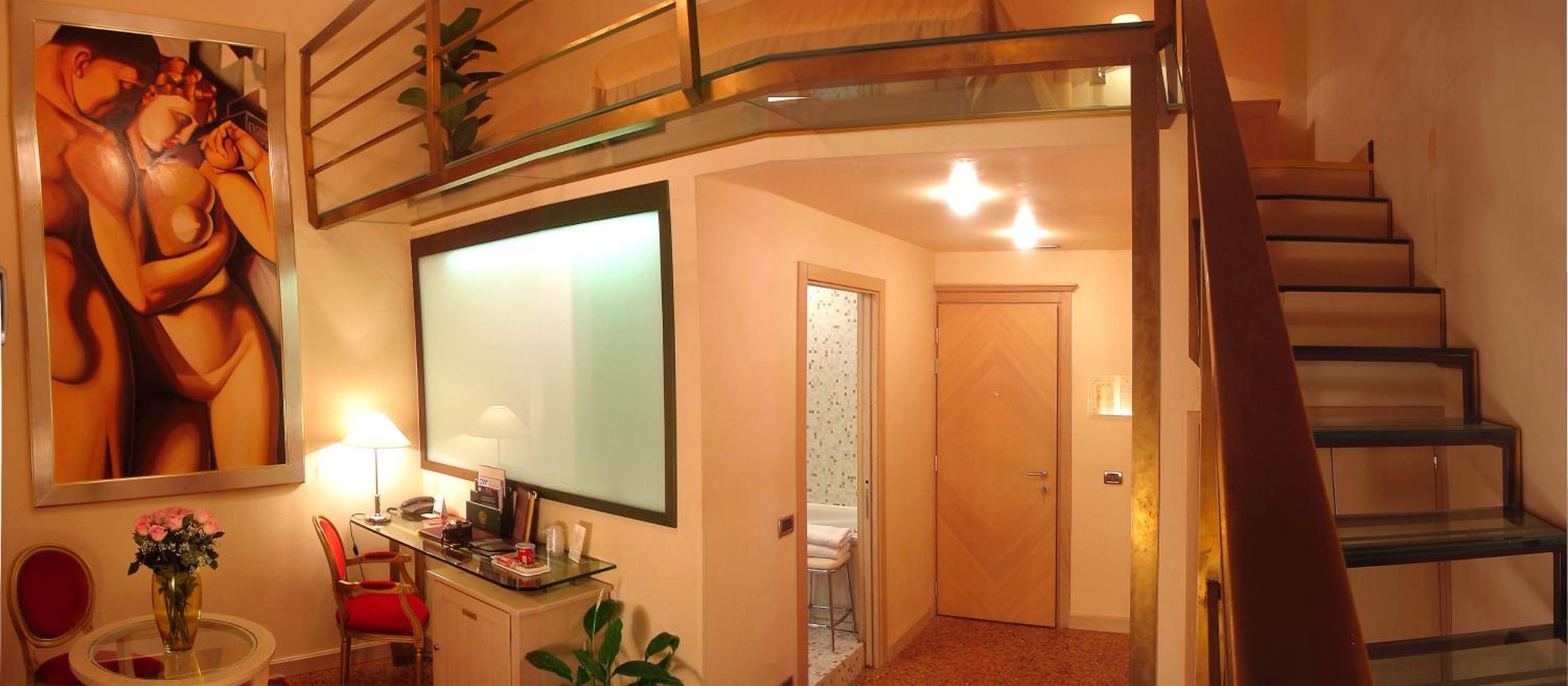 Junior Suite - Split Level