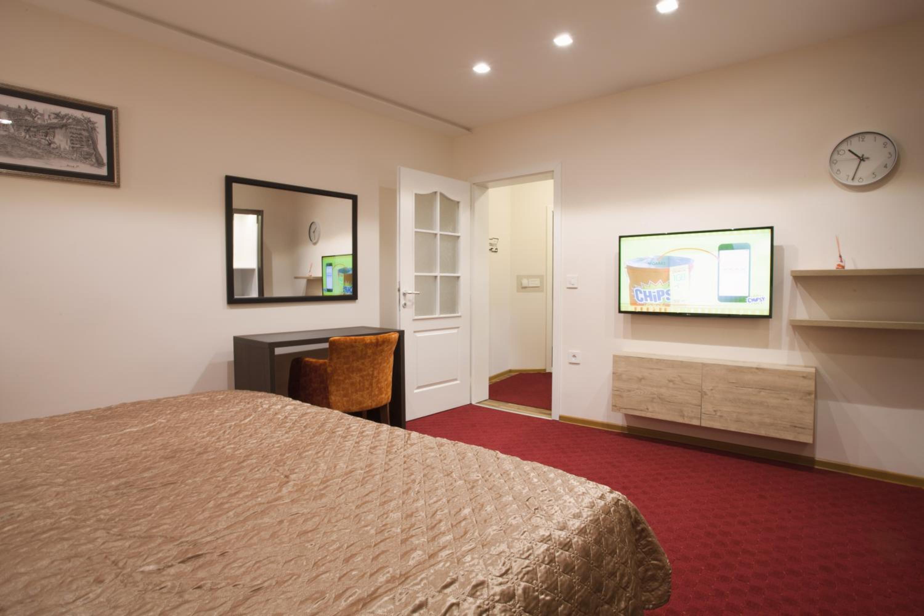 Double Room with Balcony photo 2