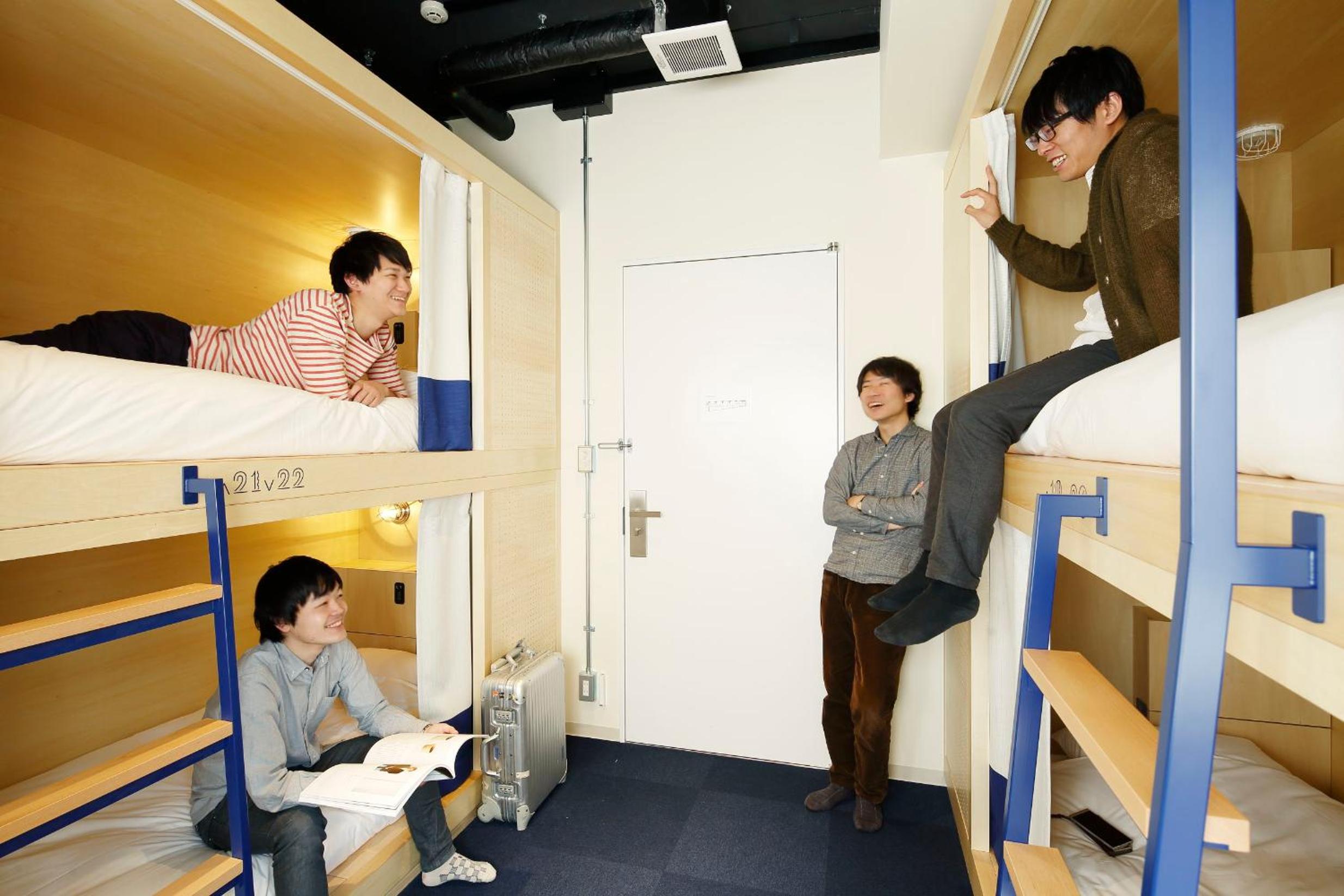Economy Private Room with Bunk Beds / Shared Bathroom photo 2
