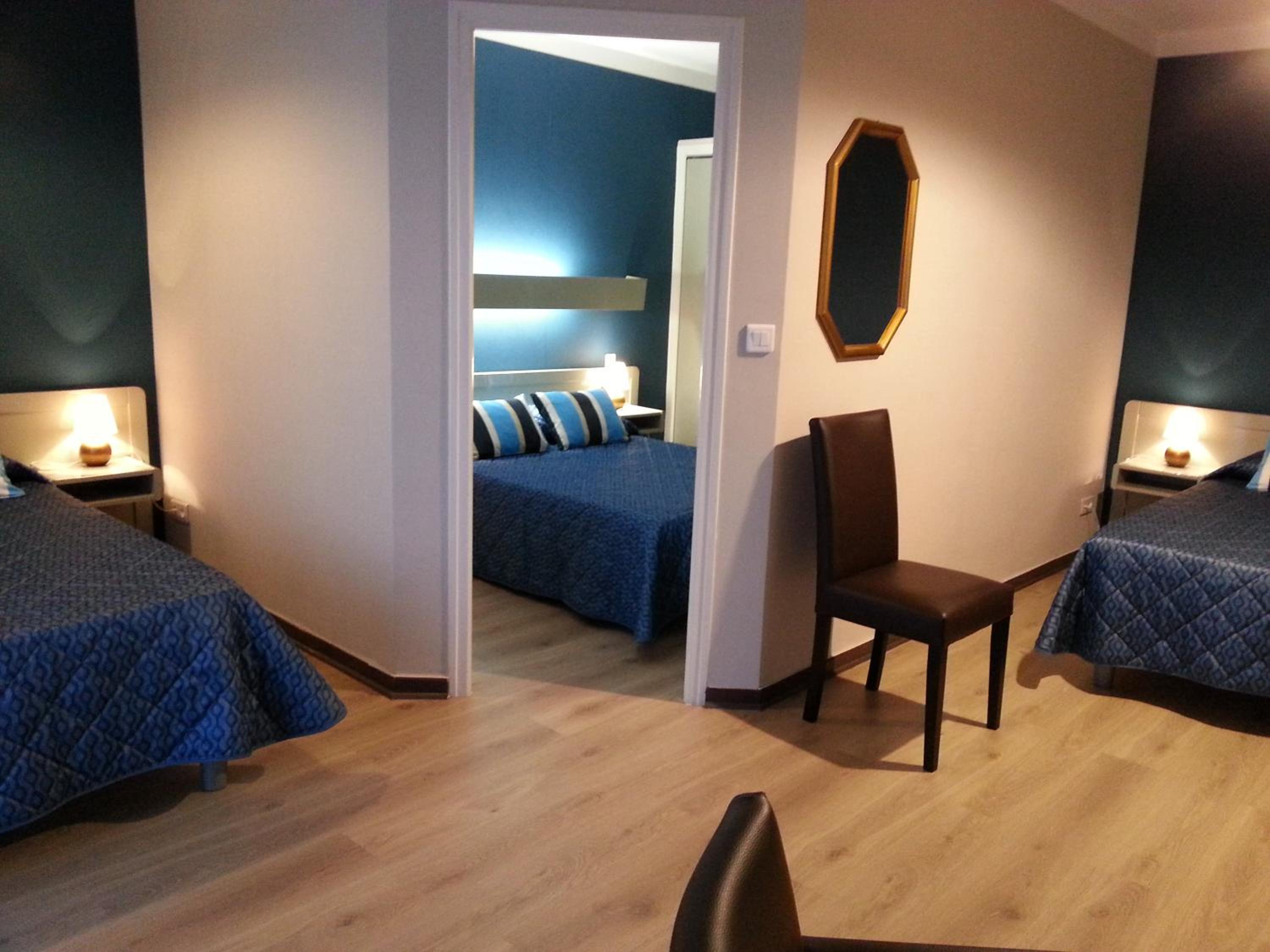 Quadruple Room - Photo 3