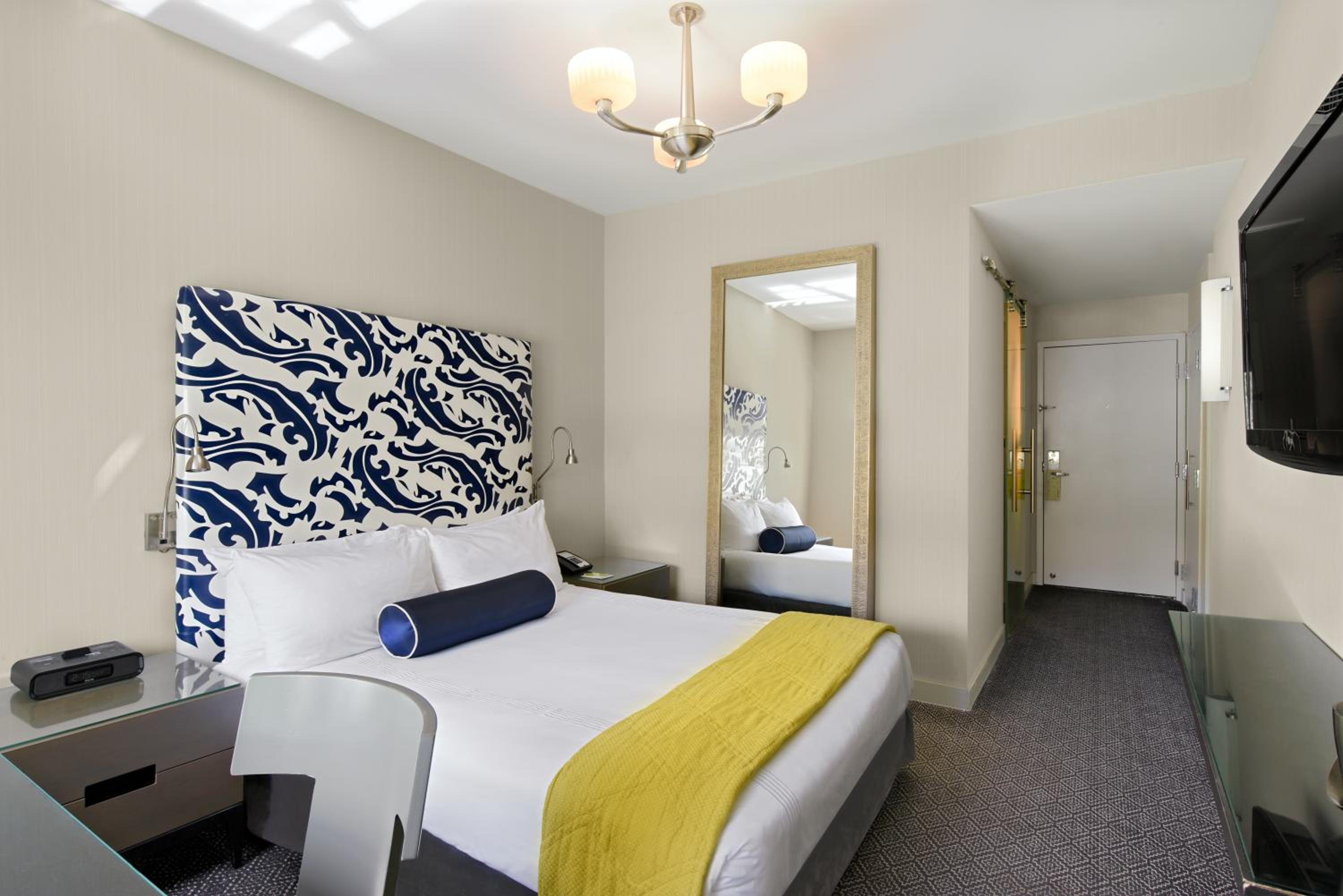 Superior with Partial Ocean View - Photo 4