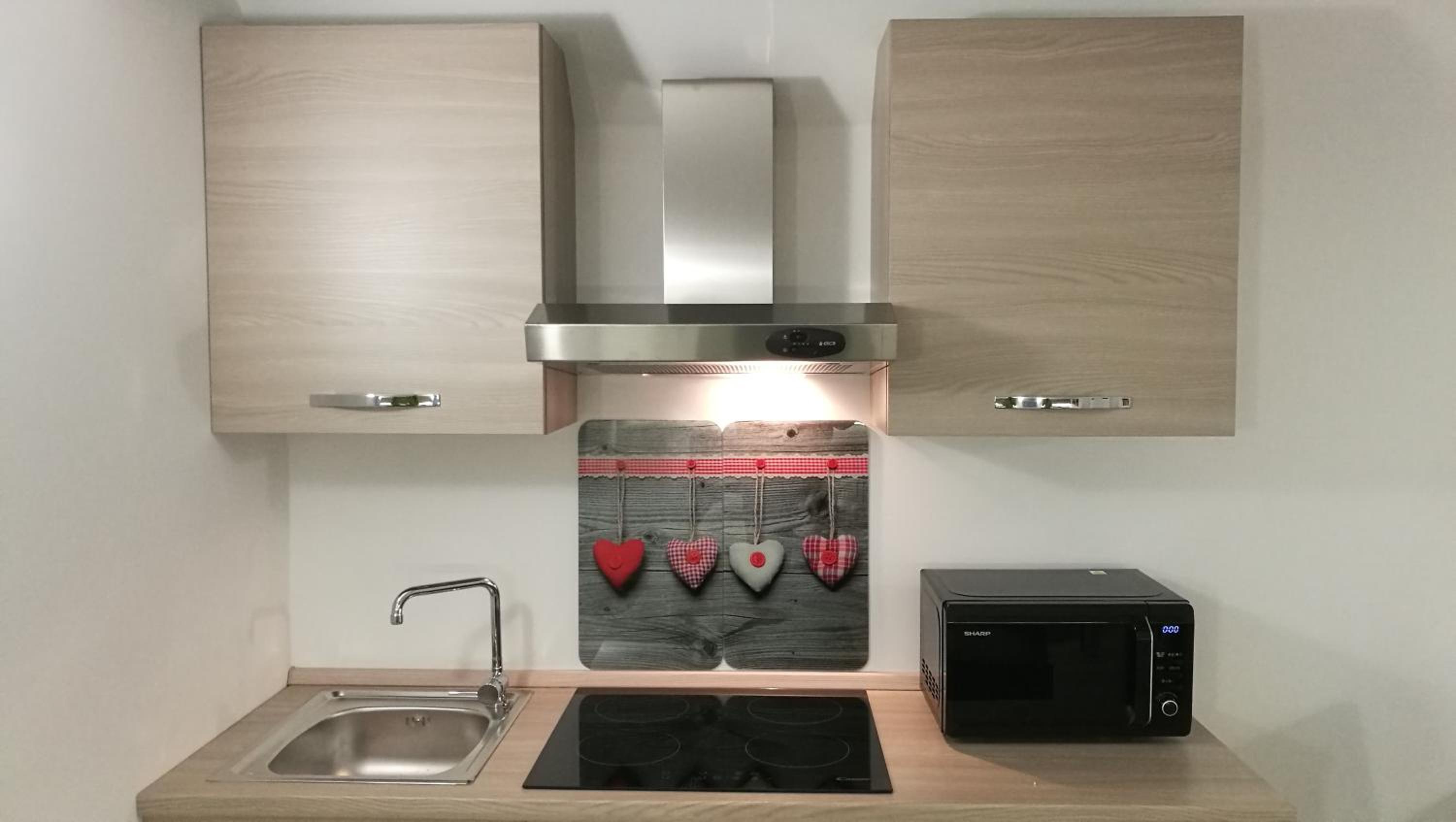 Studio Apartment - Photo 32