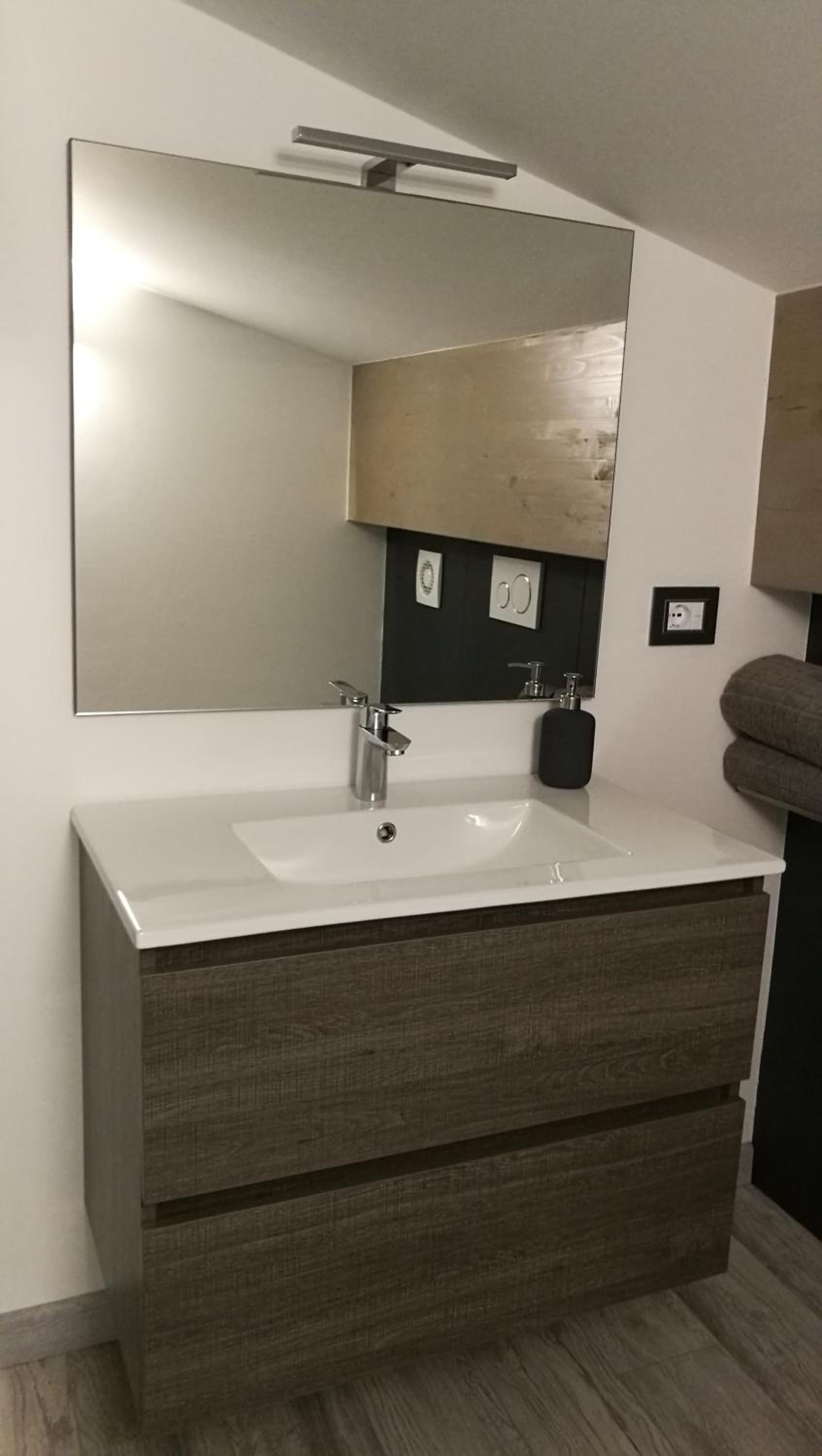 Studio Apartment - Photo 27