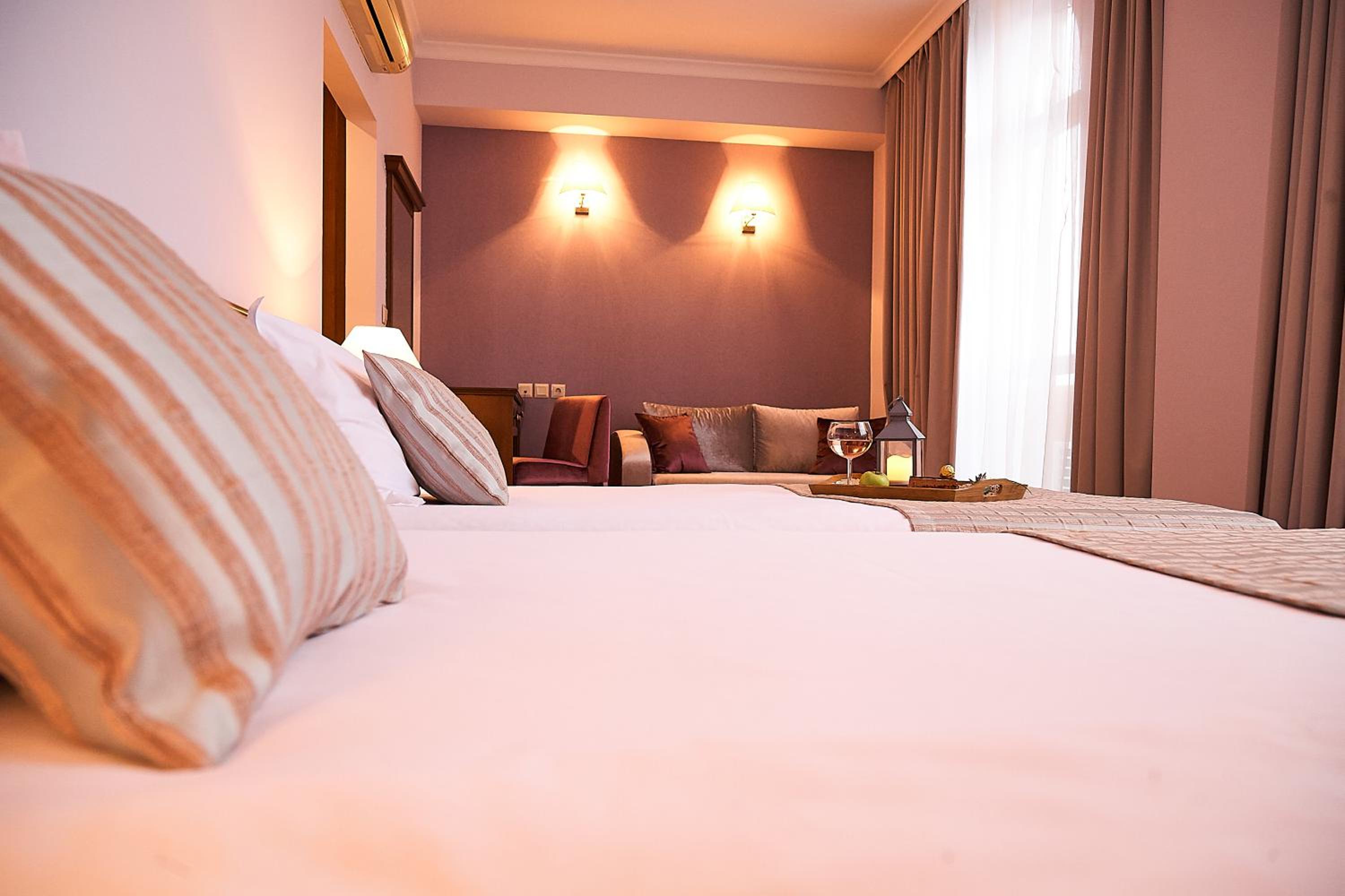 Double or Twin Room - Photo 3