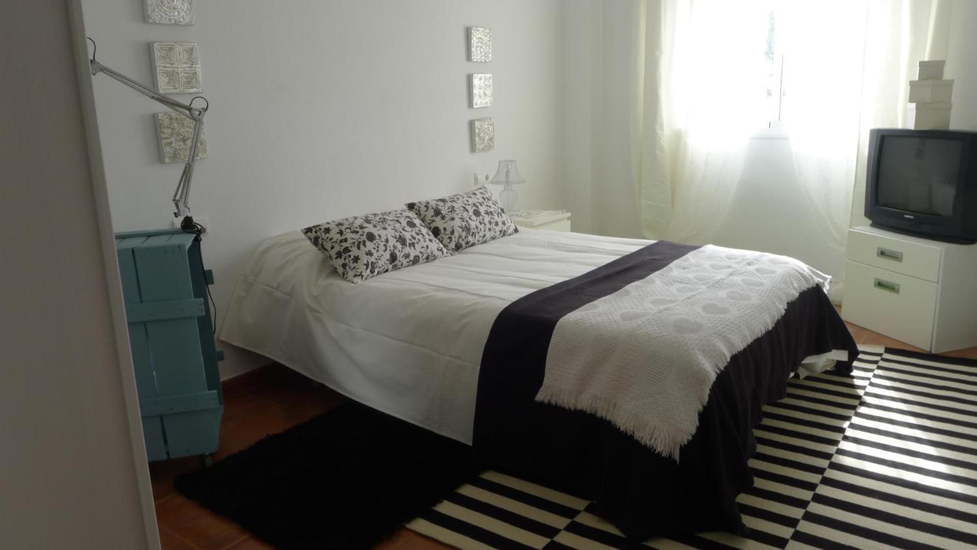 Apartment photo 2
