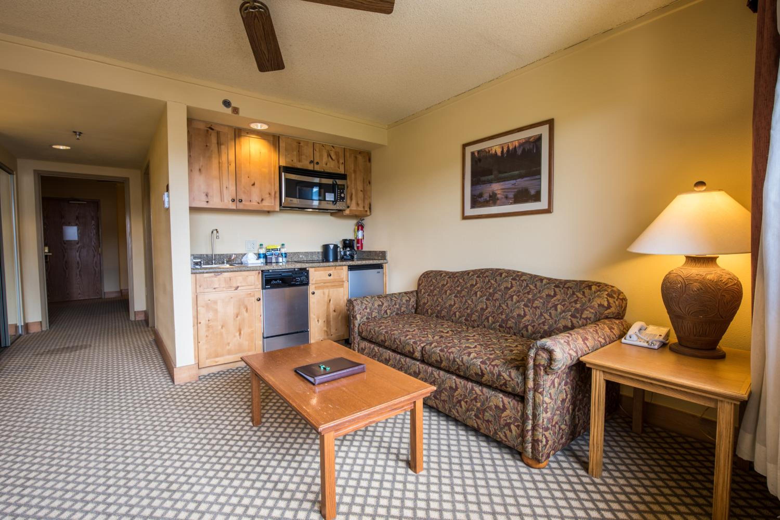 Standard King Suite - Photo 5