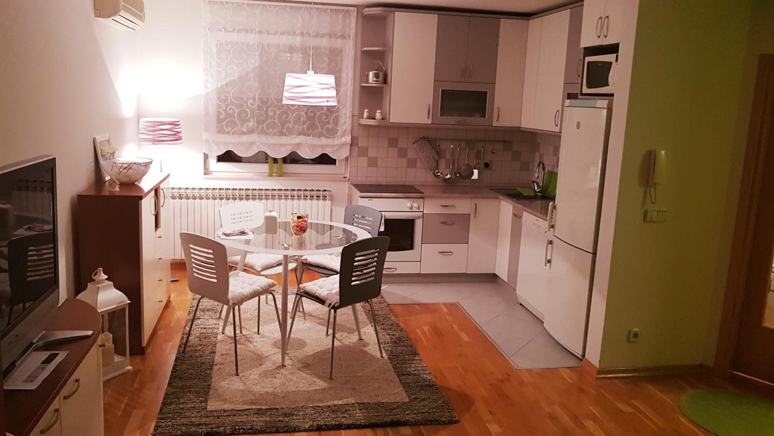 Apartment - Photo 5