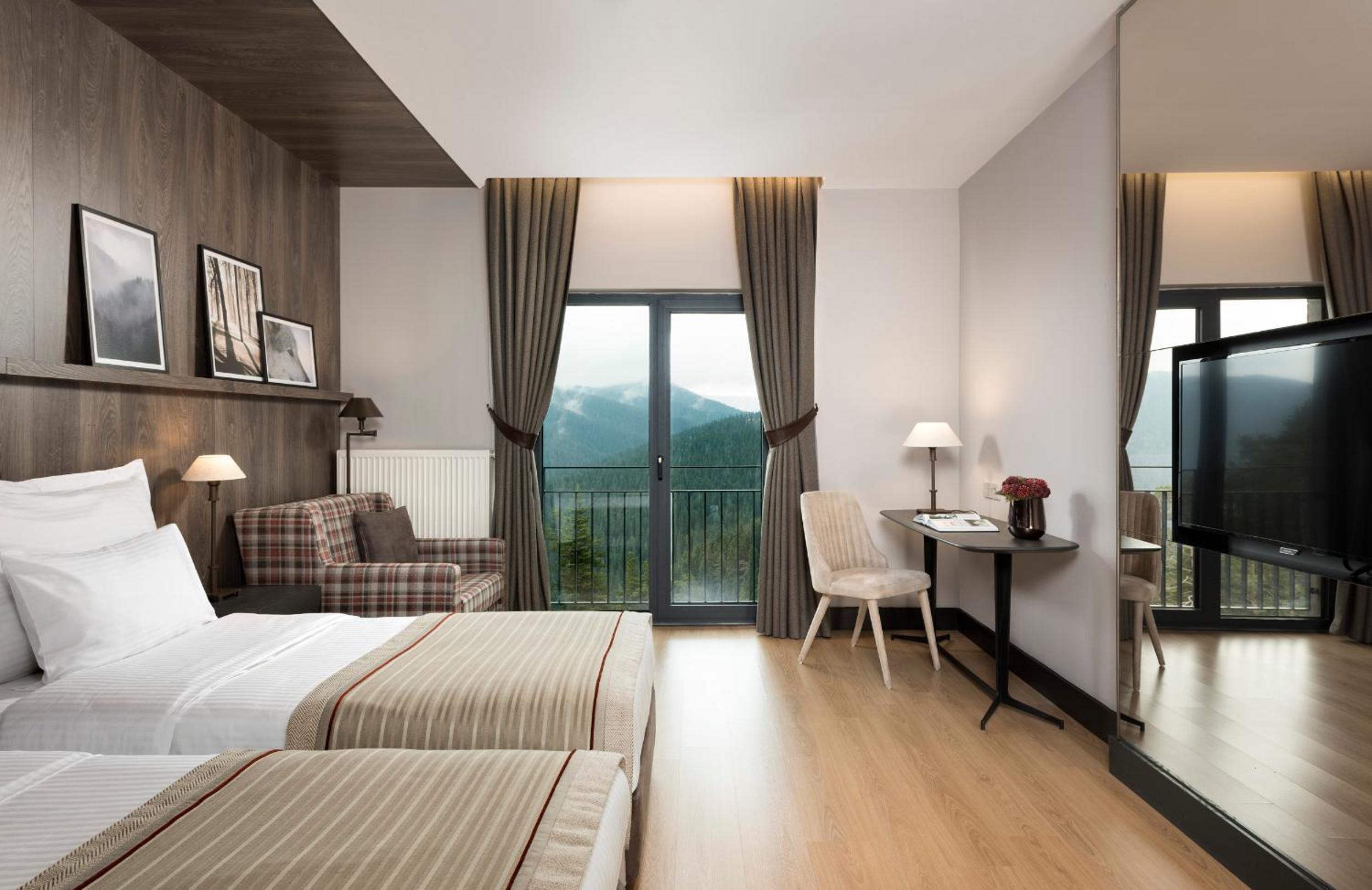 Double or Twin Room with Garden View photo 2